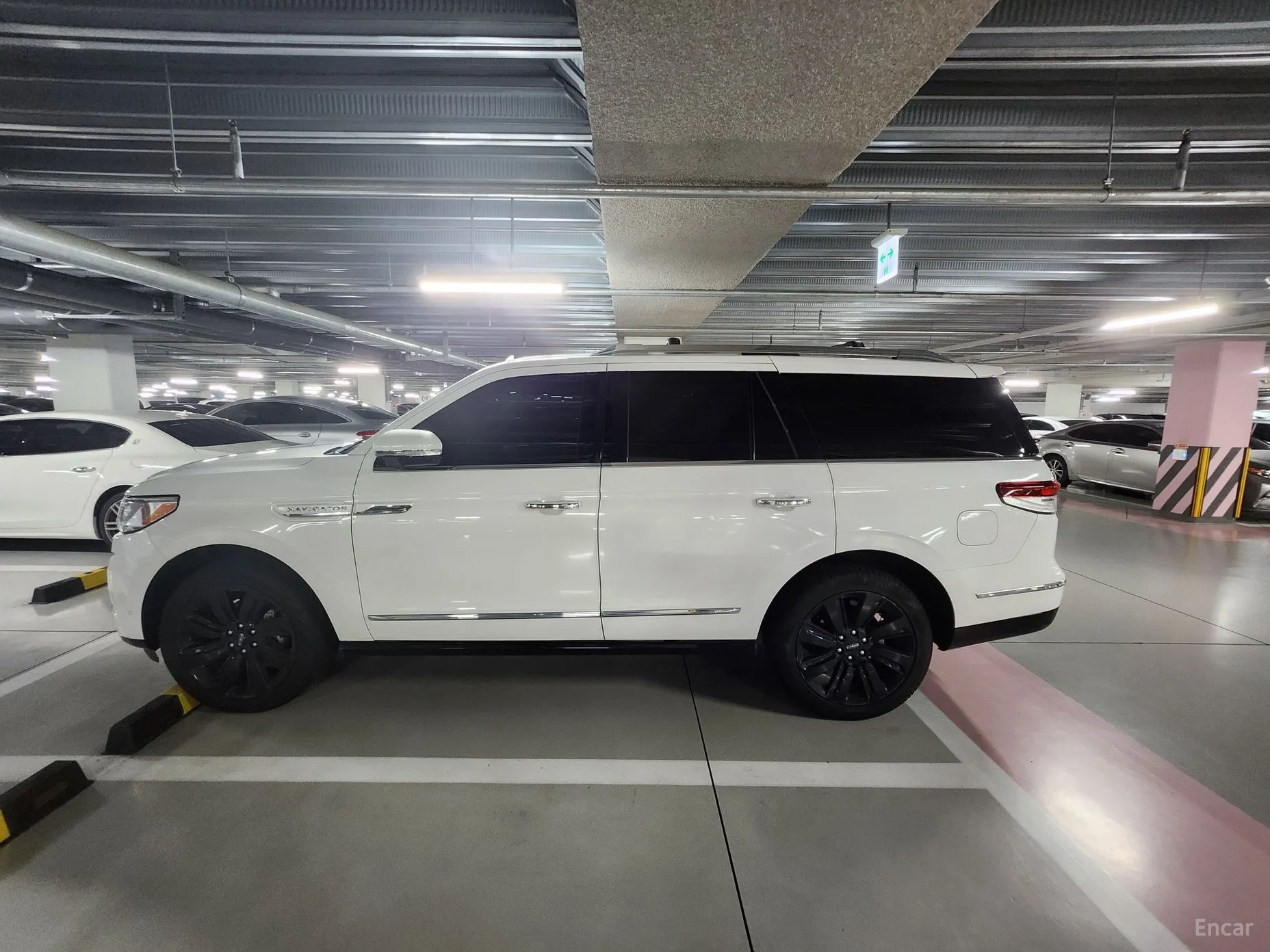 Lincoln Navigator 4th generation превью 6