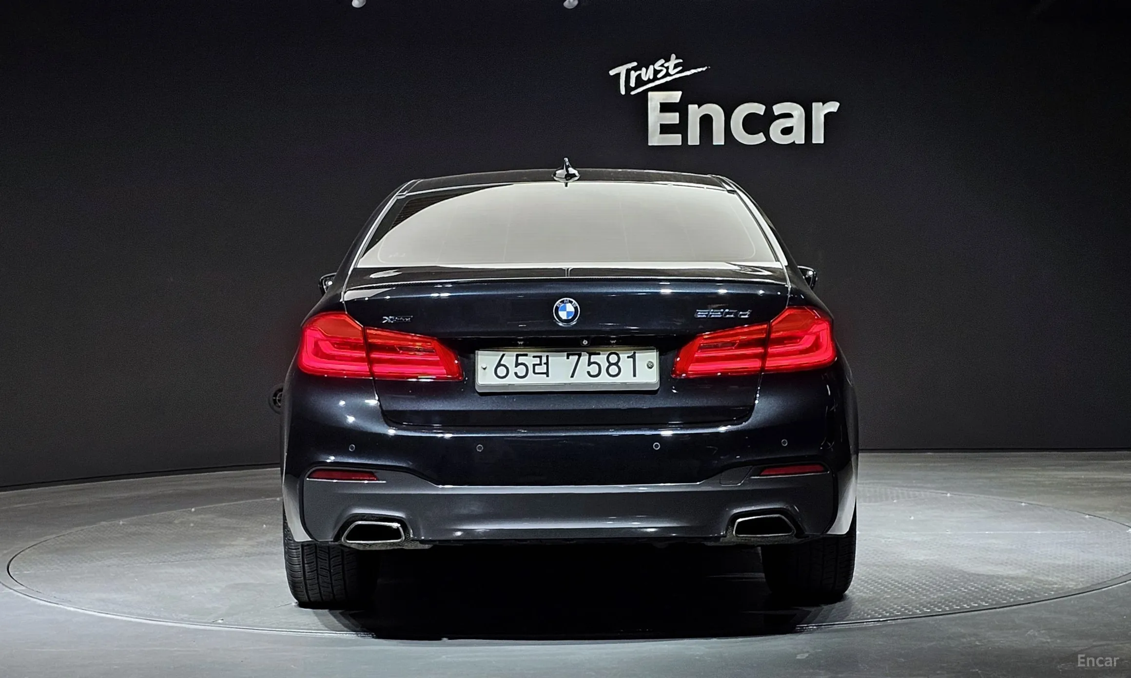 BMW 5 Series (G30) превью 3