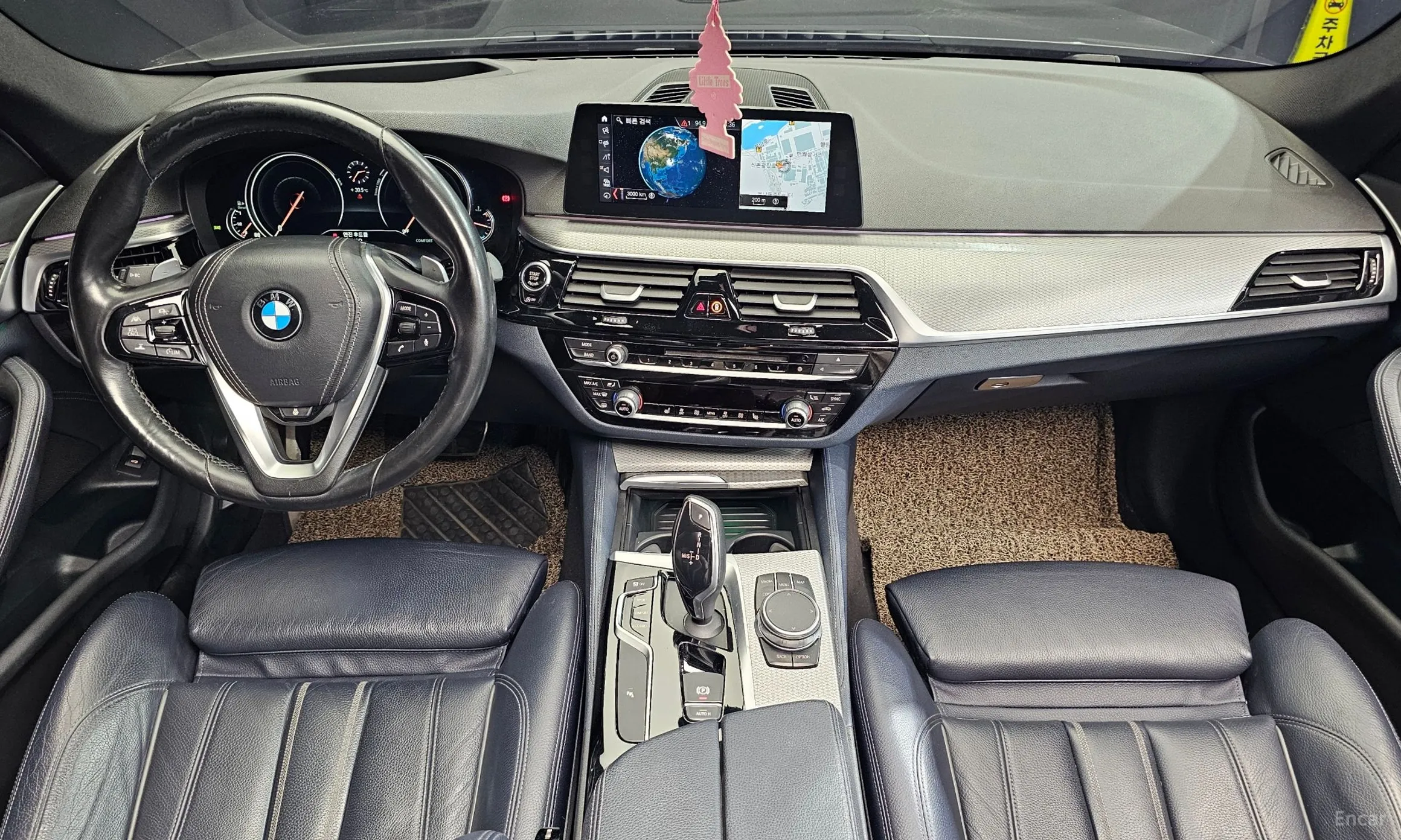 BMW 5 Series (G30) превью 4