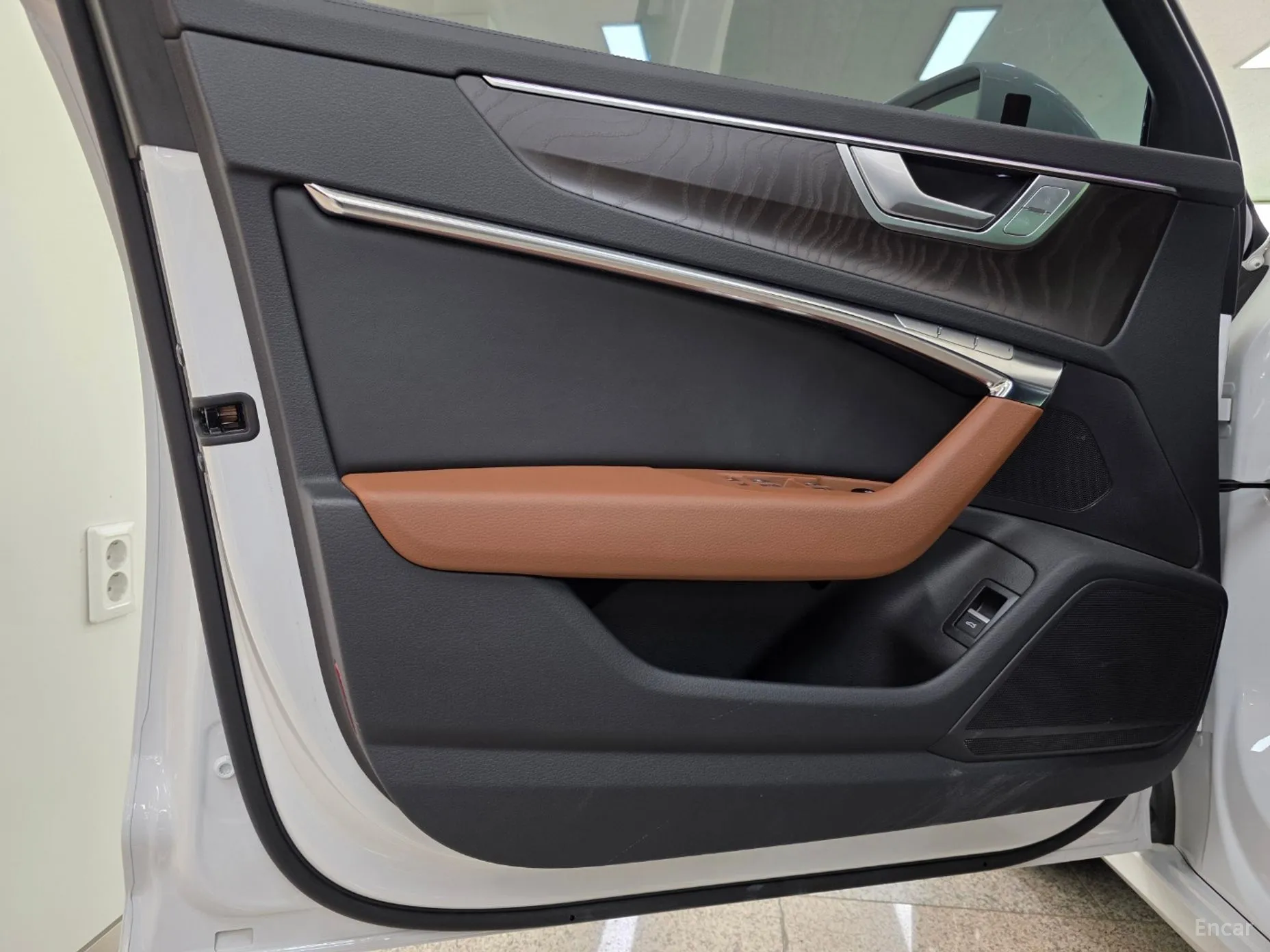 Audi A6 (C8) превью 4