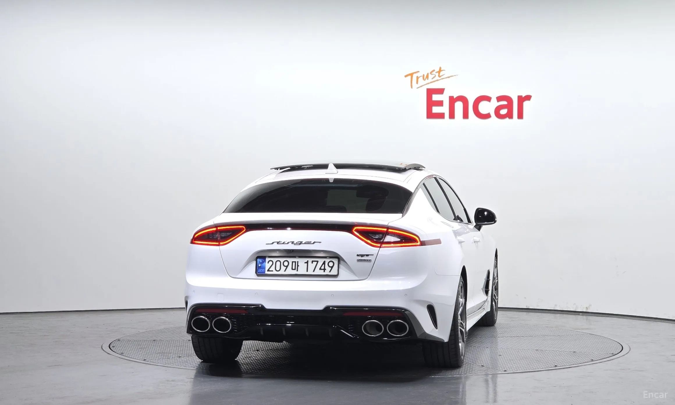 Kia Stinger превью 3
