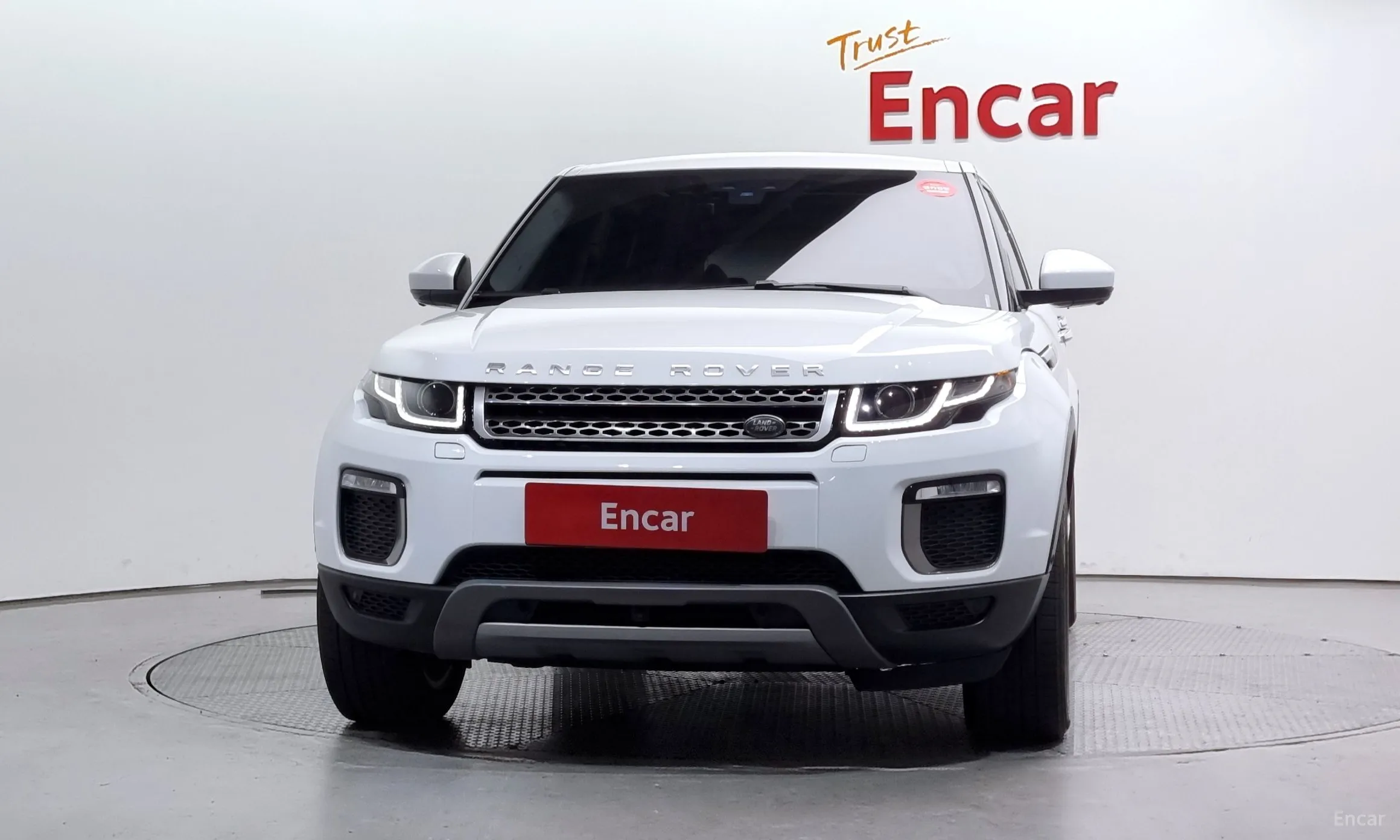 Land Rover Range Rover Evoque превью 2