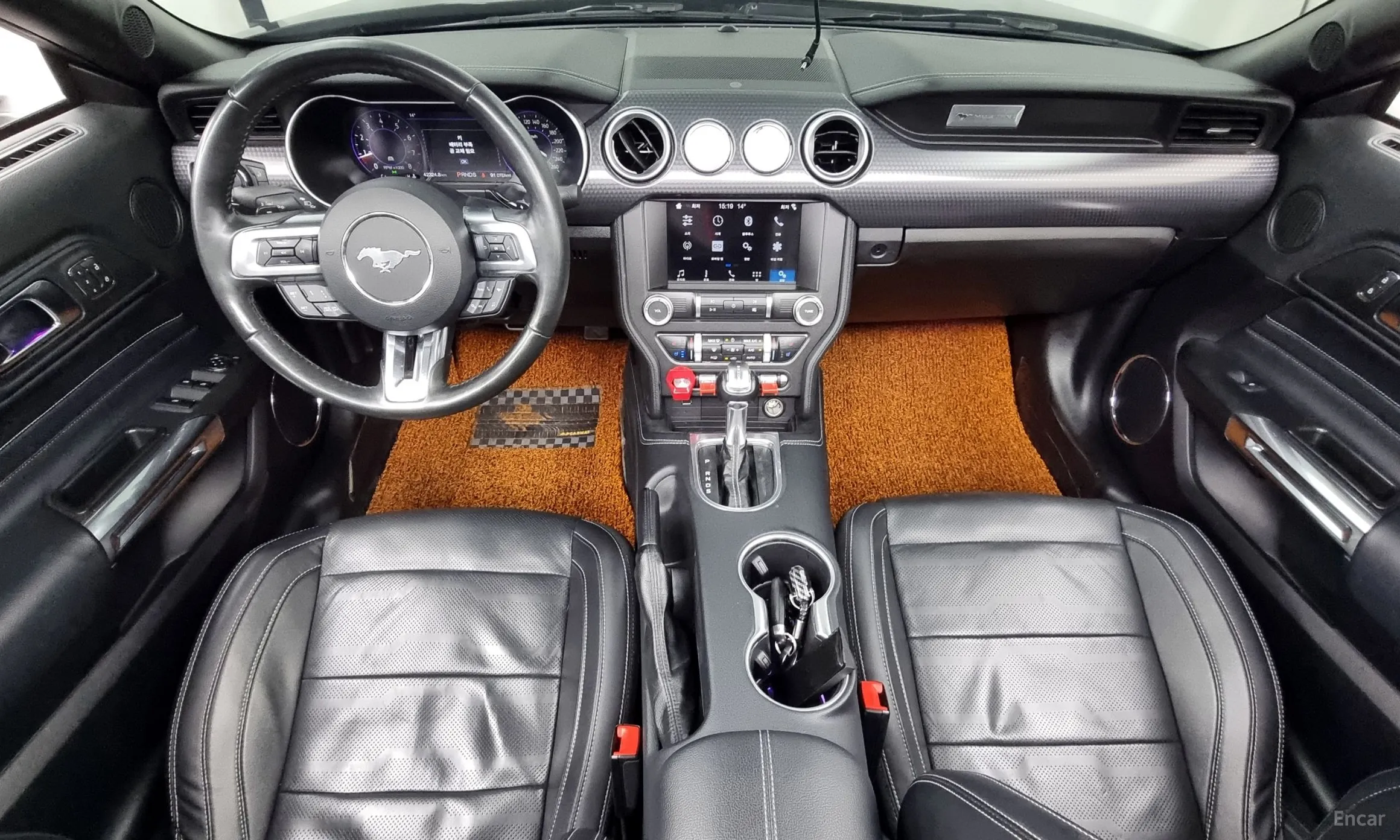 Ford Mustang превью 7