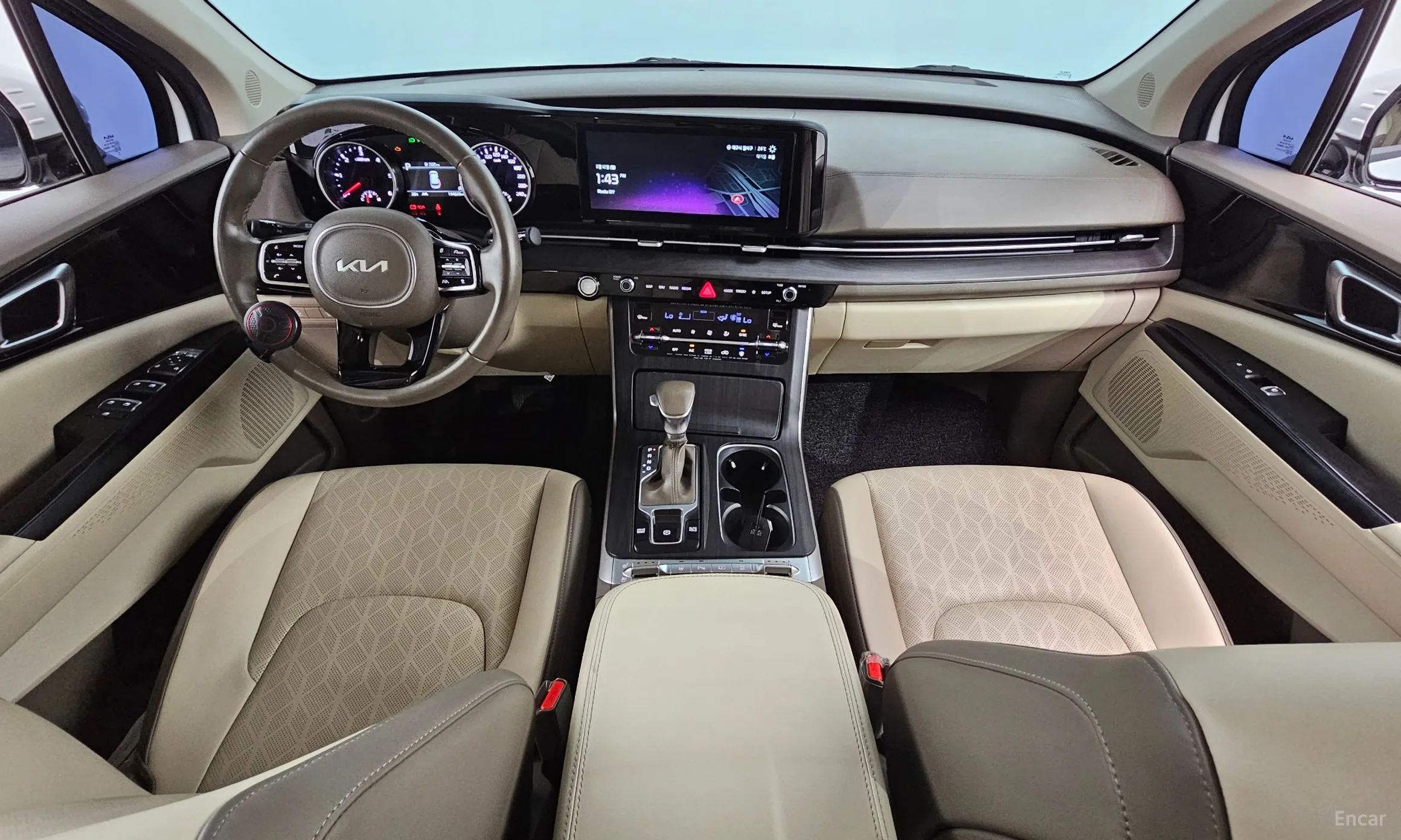 Kia Carnival Gen 4 превью 4