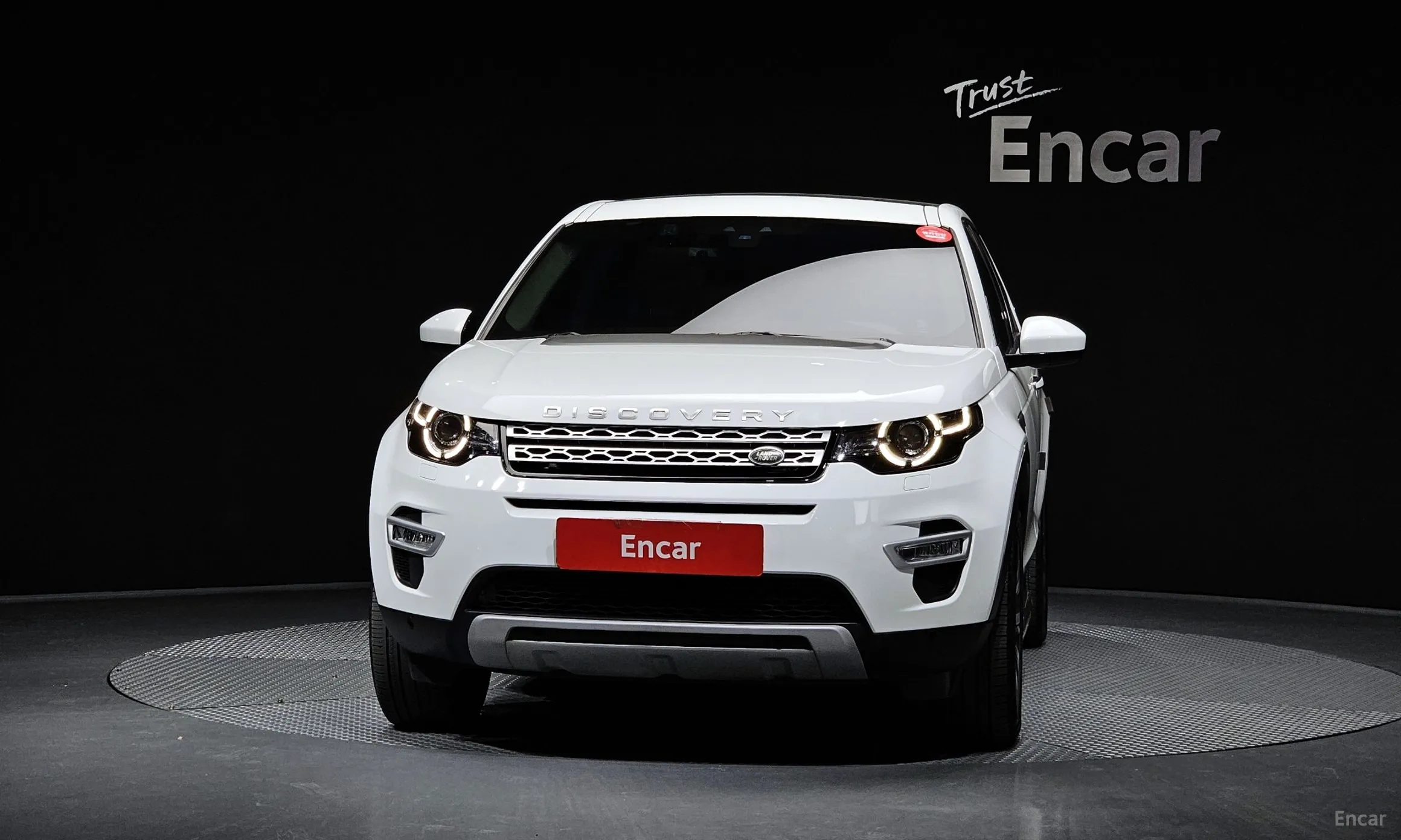 Land Rover Discovery Sports превью 2
