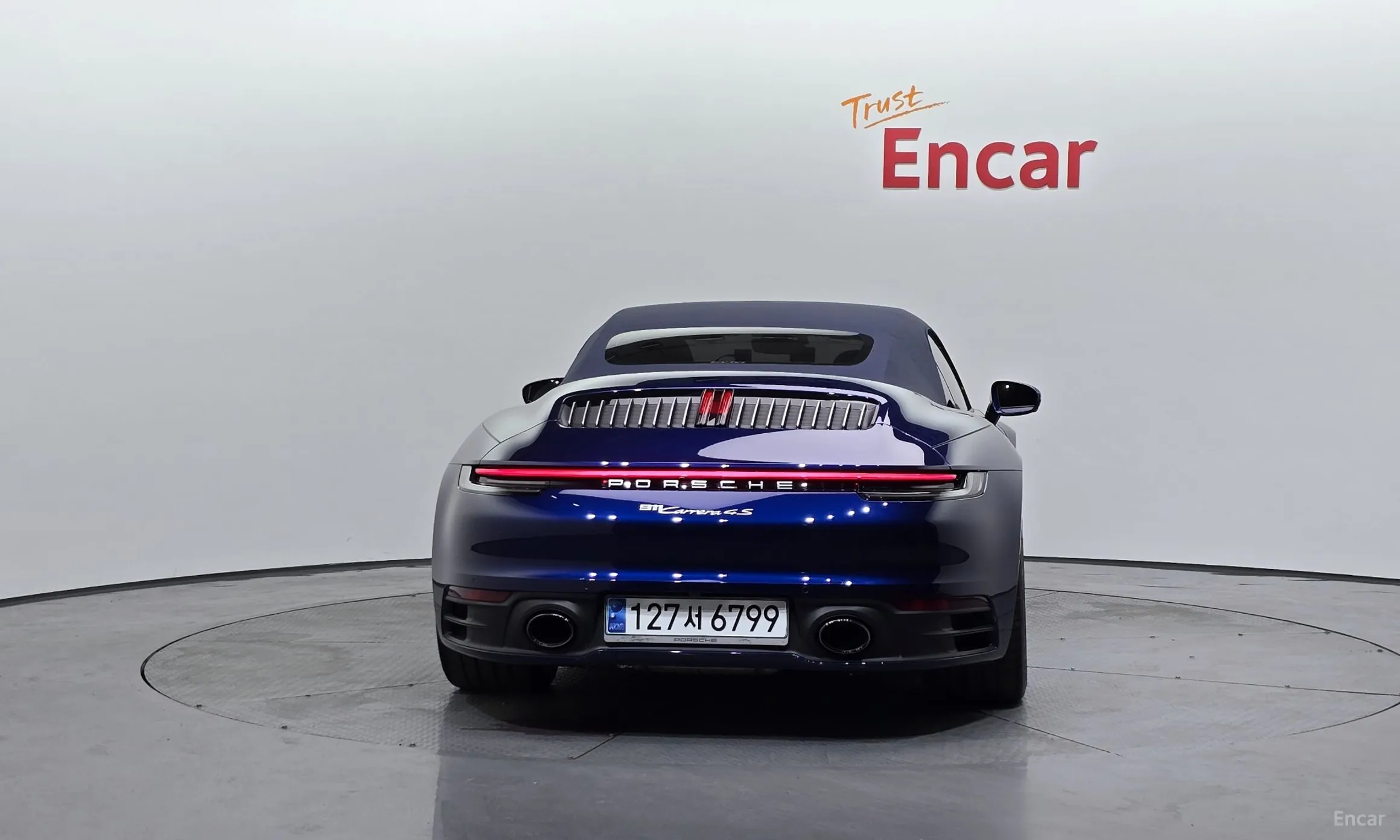 Porsche 911 (992) превью 3