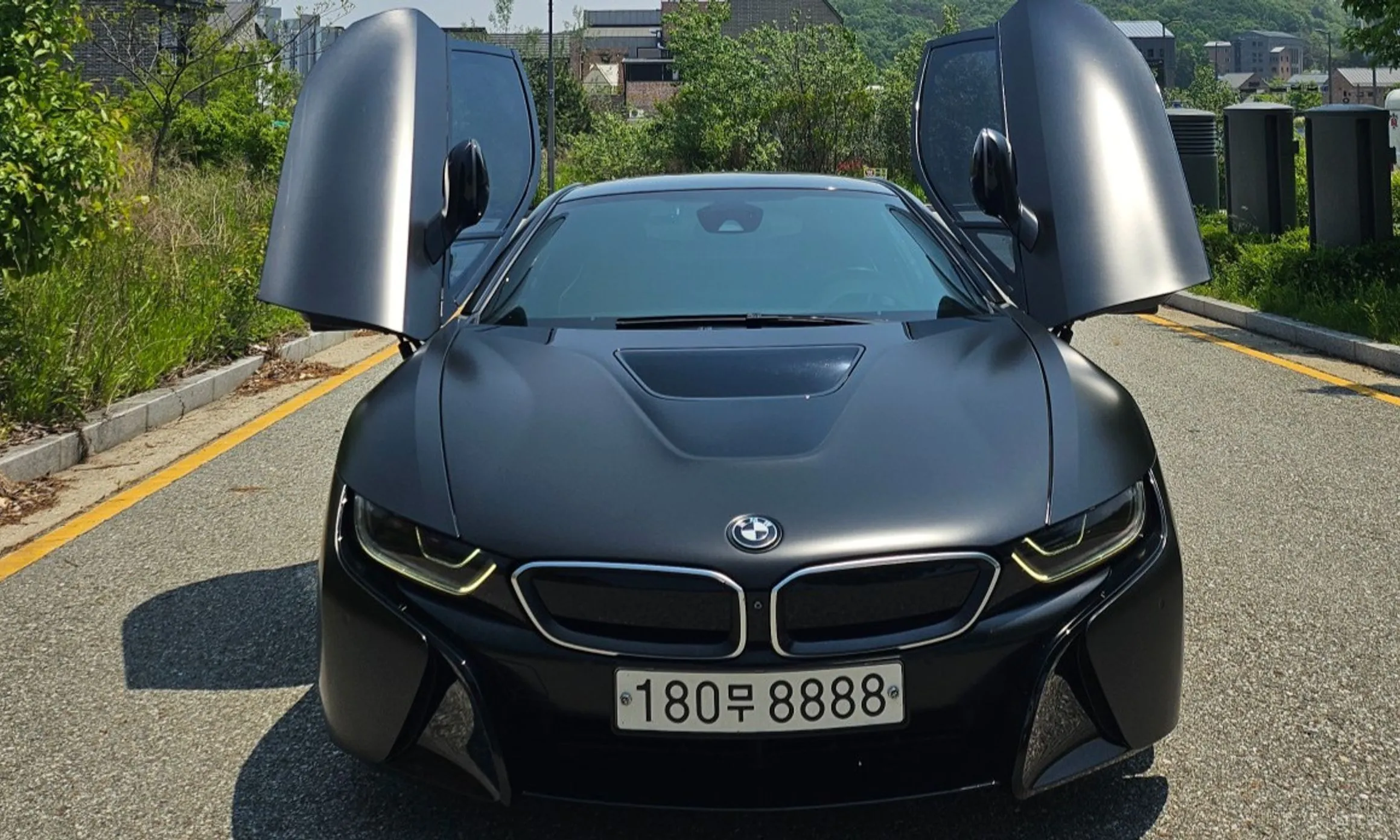 BMW i8