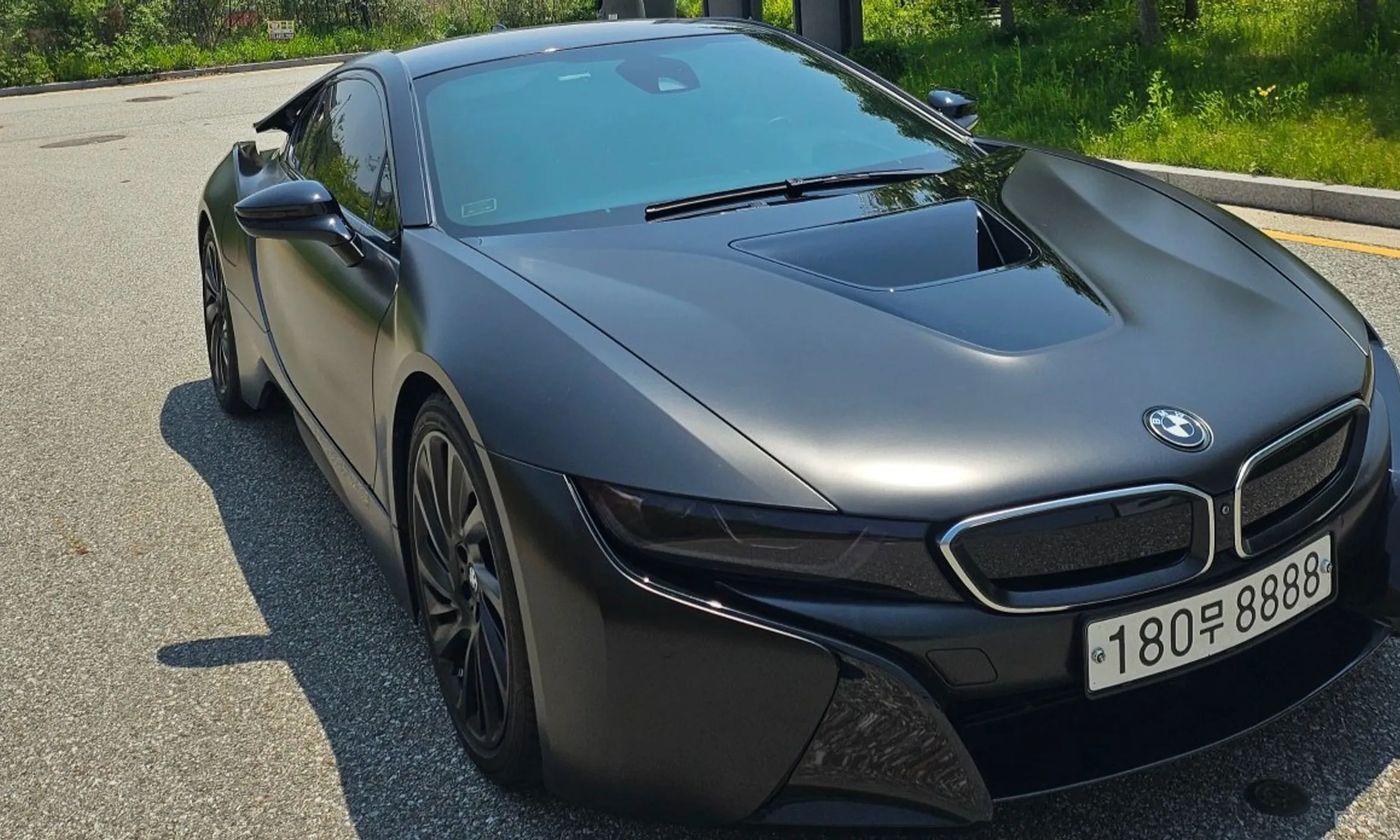 BMW i8