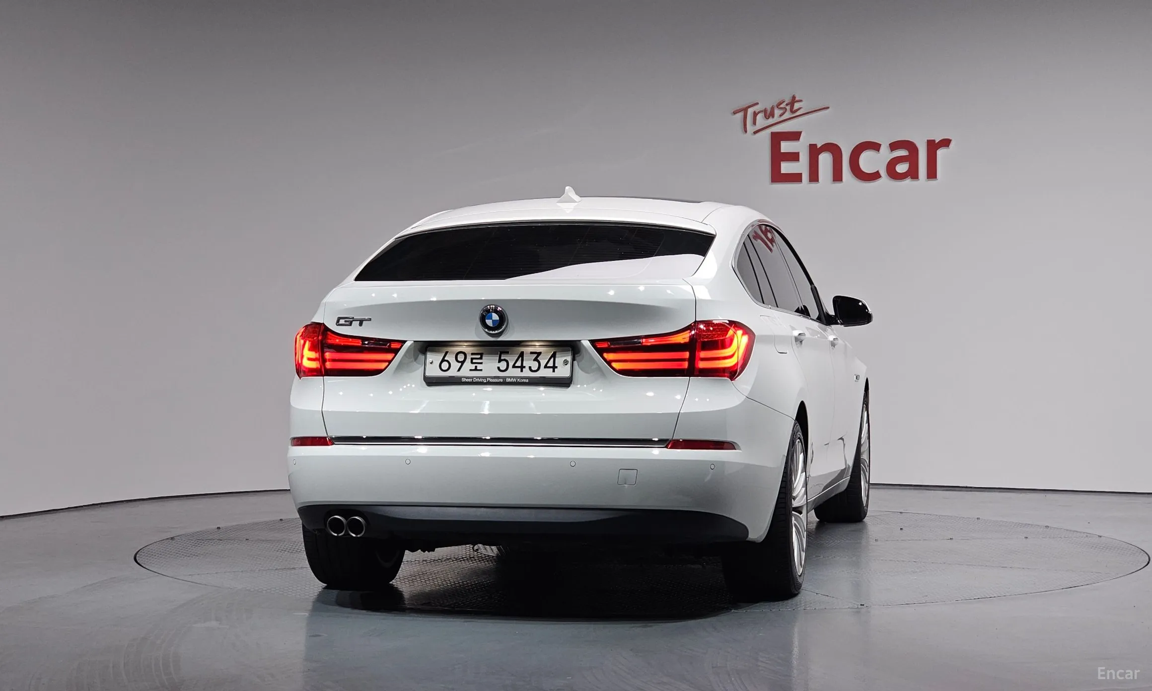 BMW 5 Series GT (F07) превью 3