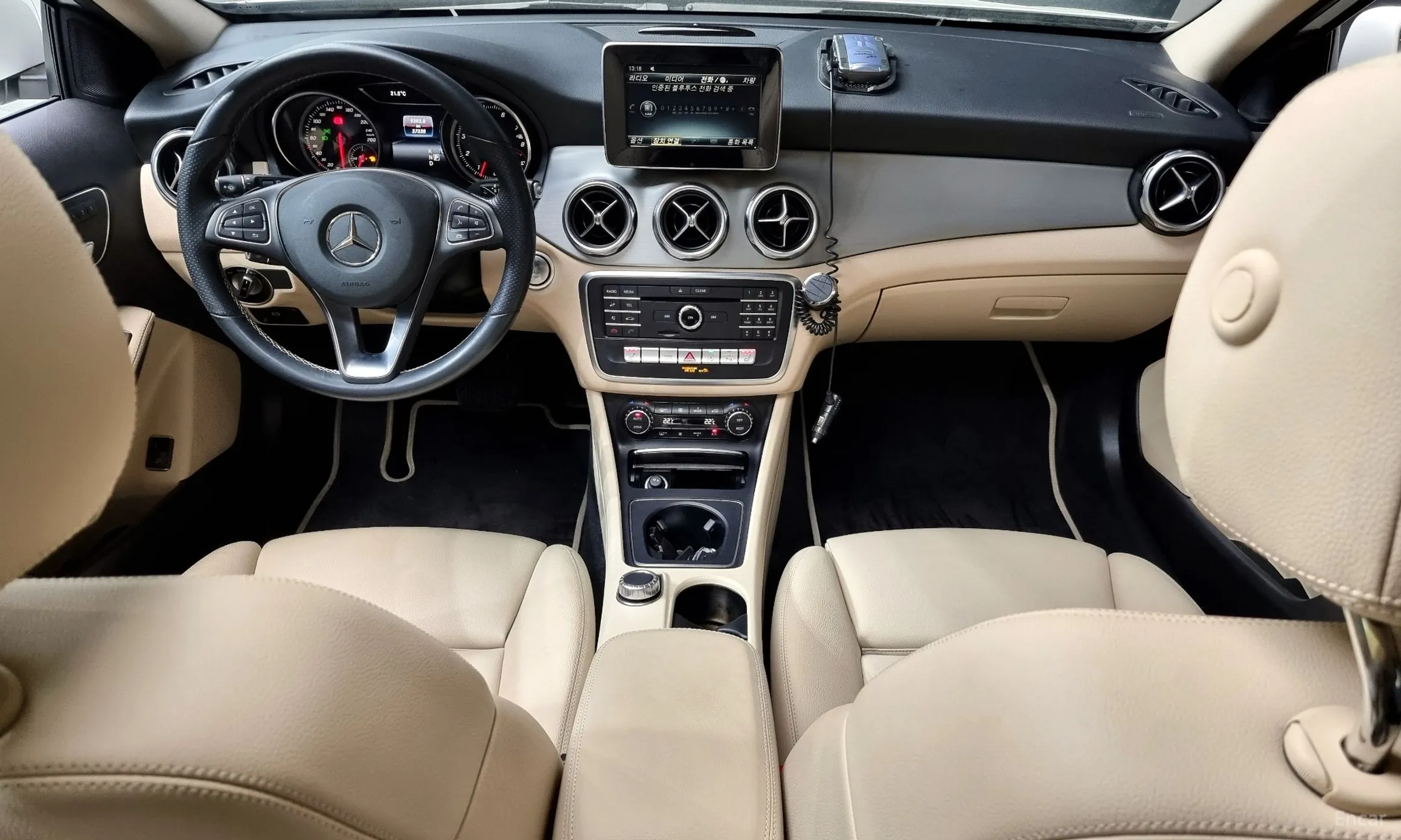 Mercedes Benz GLA-Class X156 превью 4