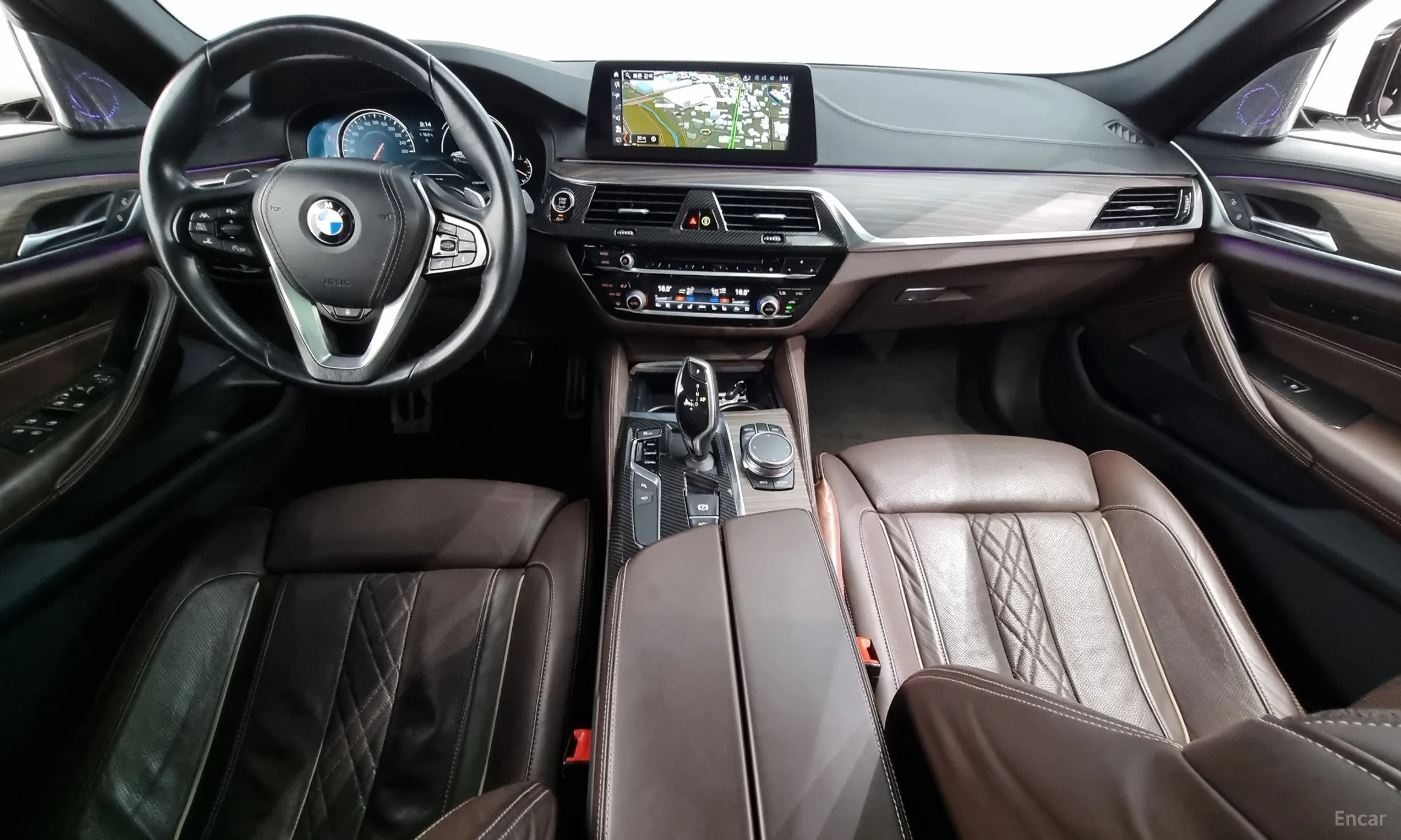 BMW 5 Series (G30) превью 4