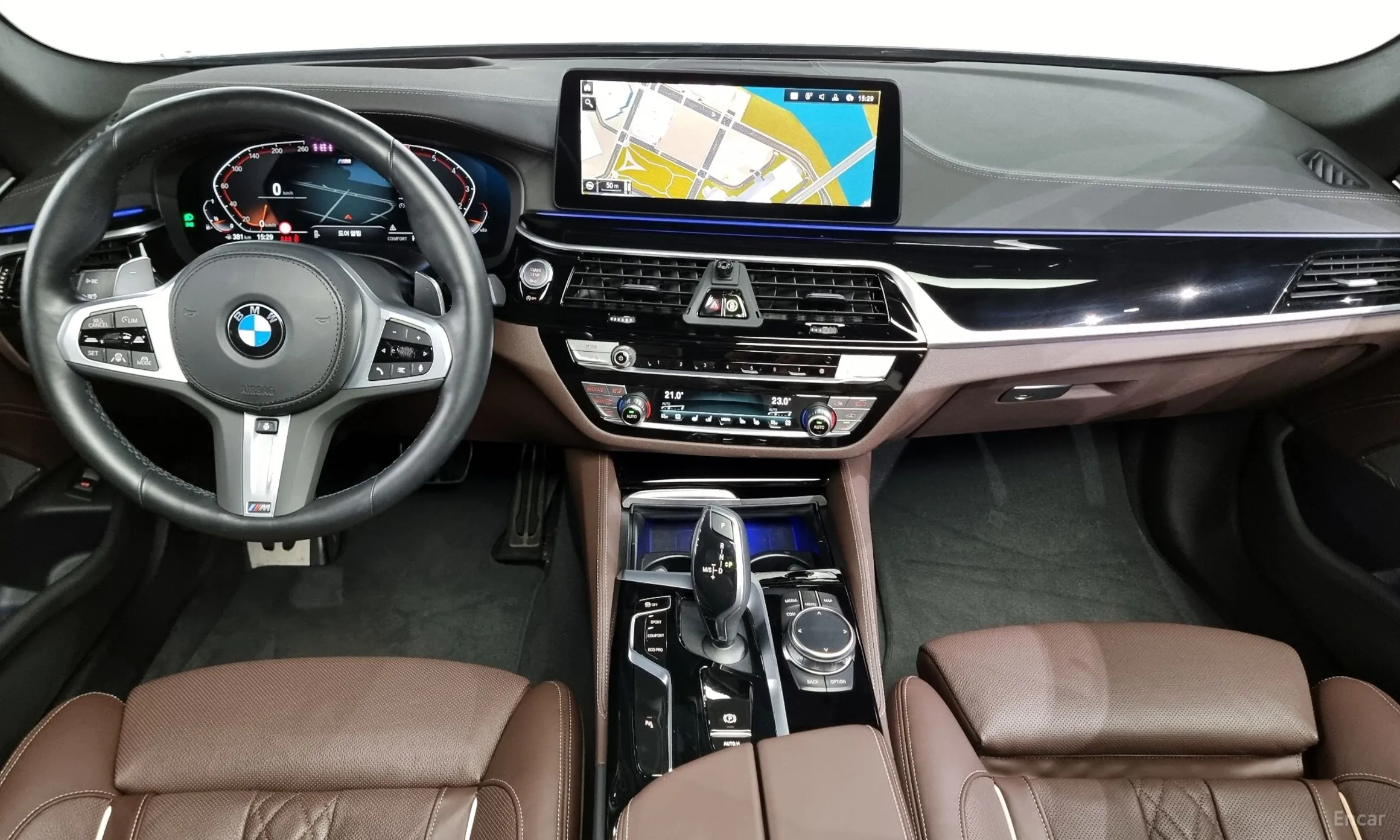 BMW 5 Series (G30) превью 4