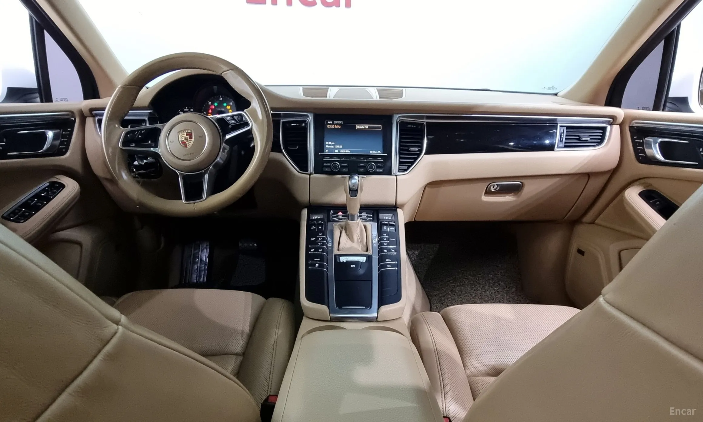 Porsche Macan превью 4