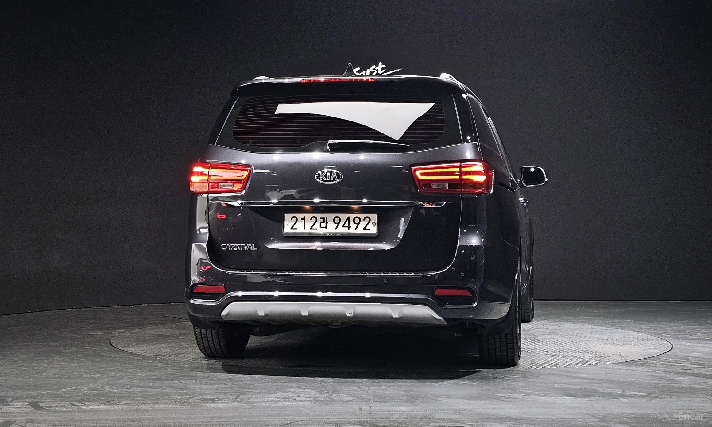 Kia Carnival превью 3
