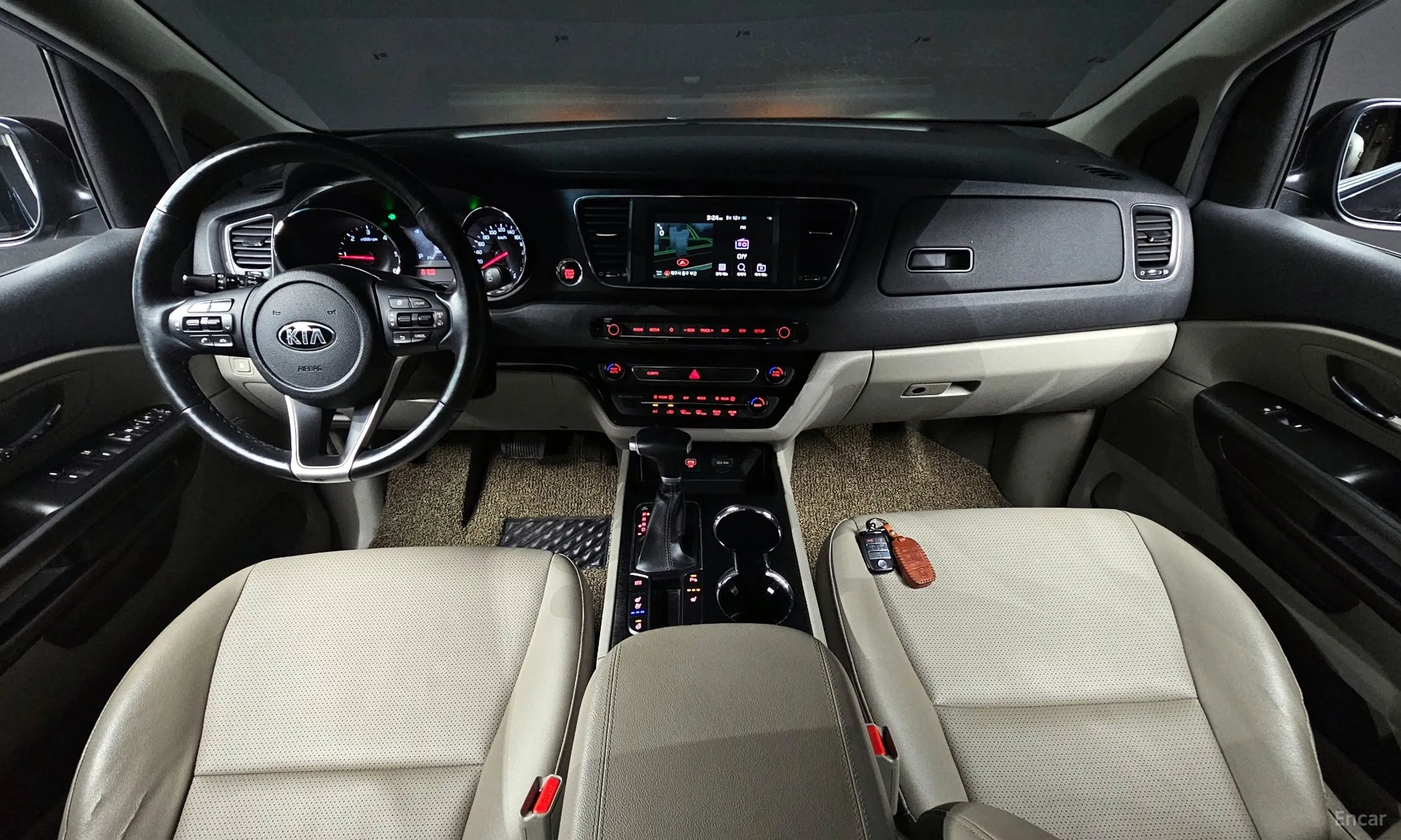 Kia Carnival превью 4