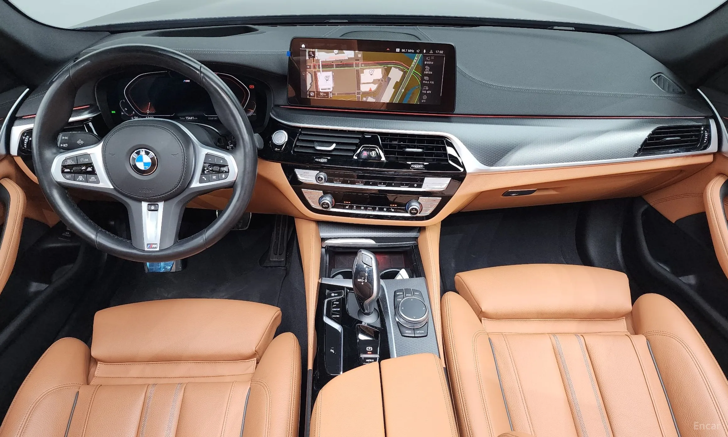 BMW 5 Series (G30) превью 4
