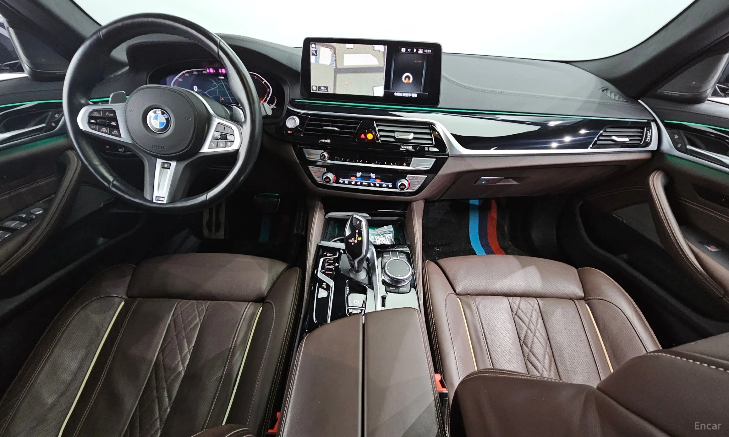 BMW 5 Series (G30) превью 4