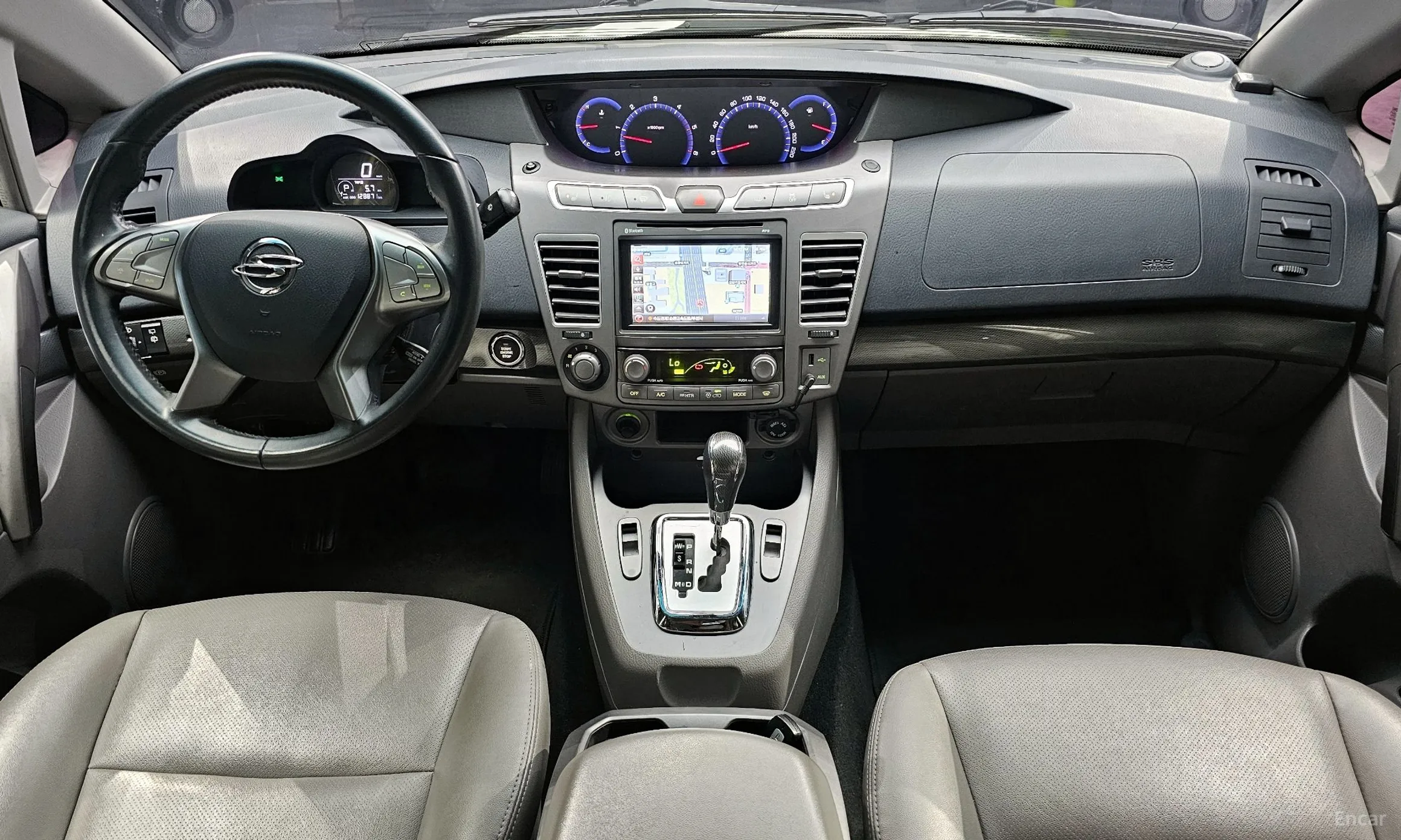 KG Mobility (SsangYong) Korando Turismo превью 4