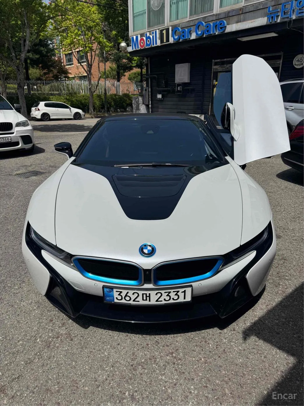 BMW i8
