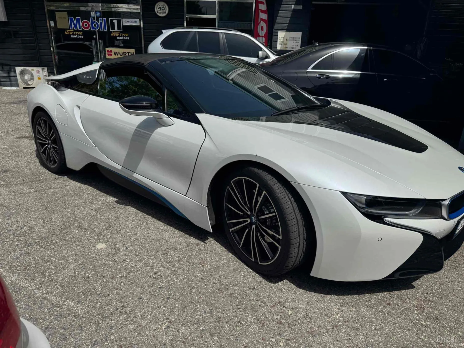 BMW i8