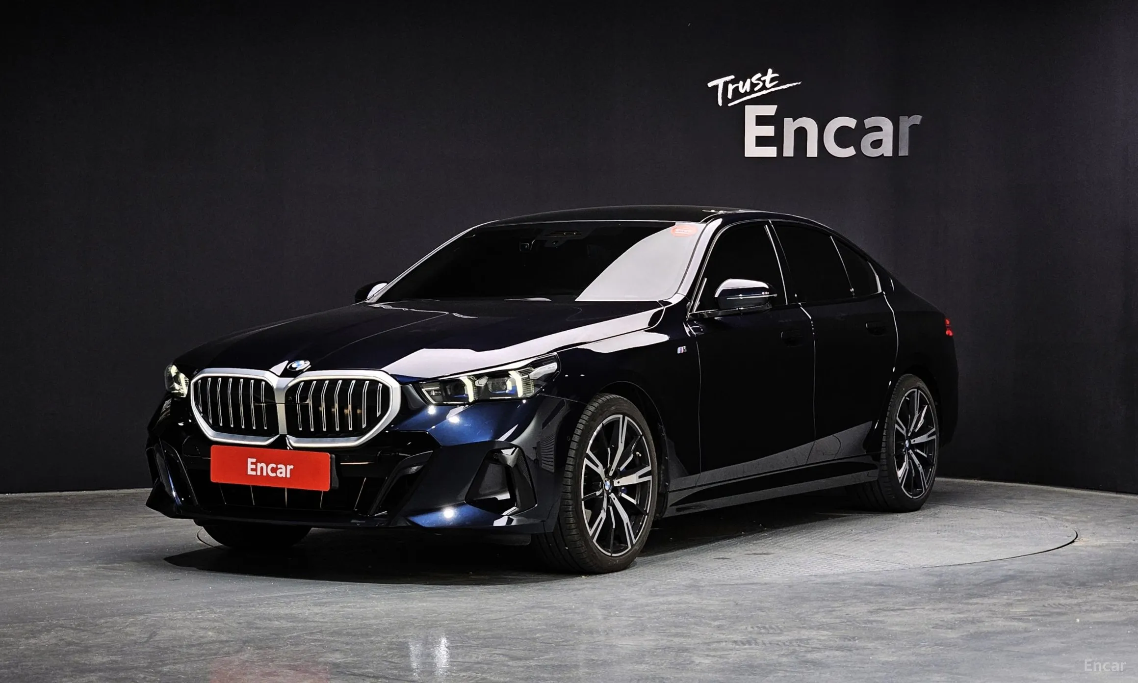 BMW 5 Series (G60)
