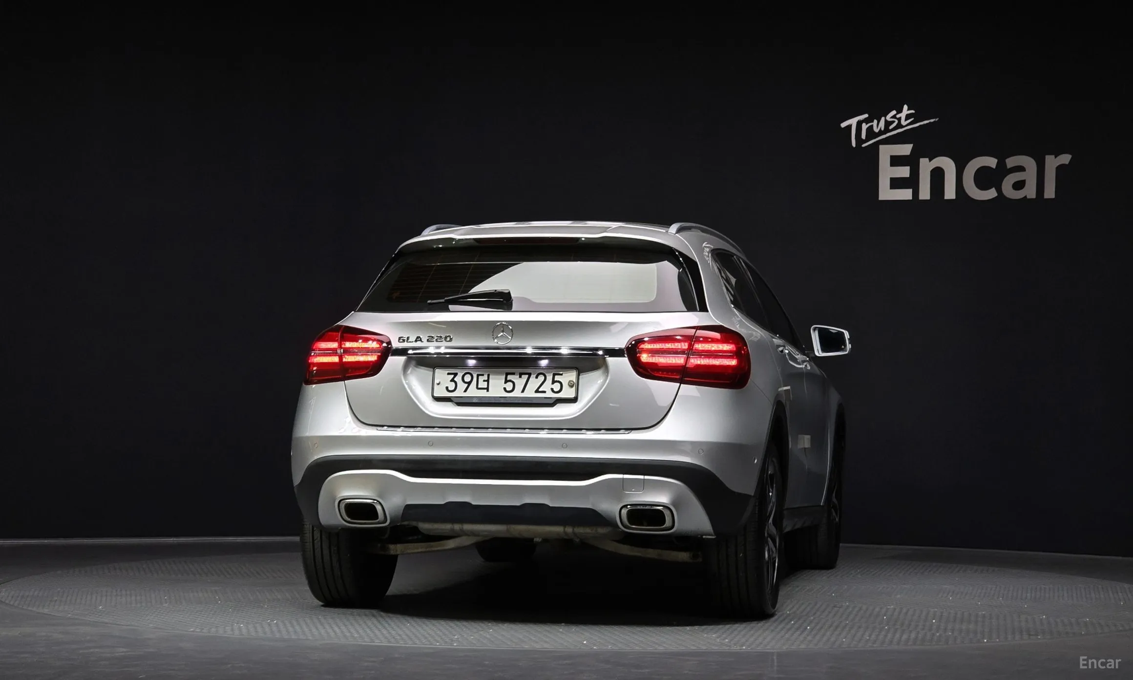 Mercedes Benz GLA-Class X156 превью 3