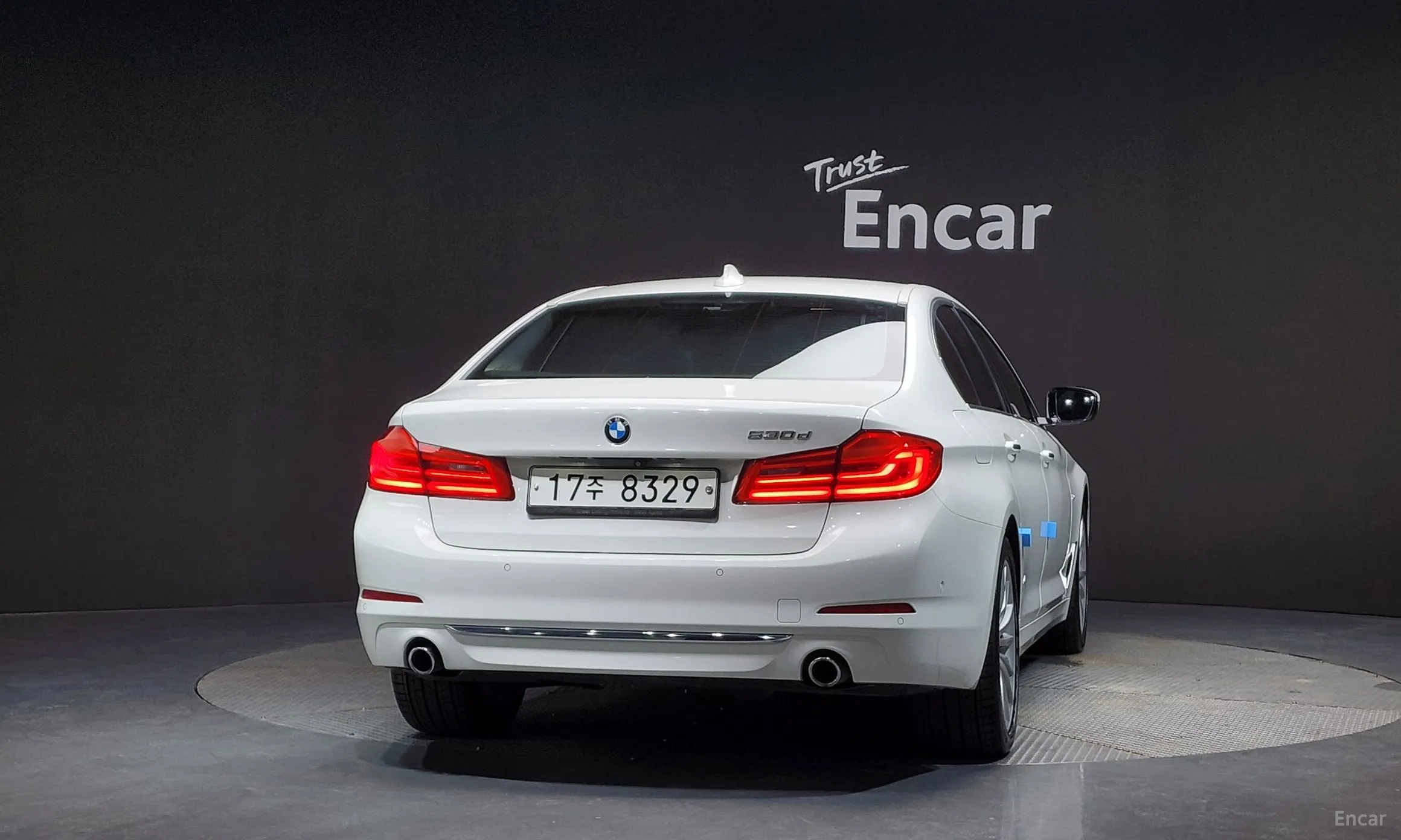 BMW 5 Series (G30) превью 3