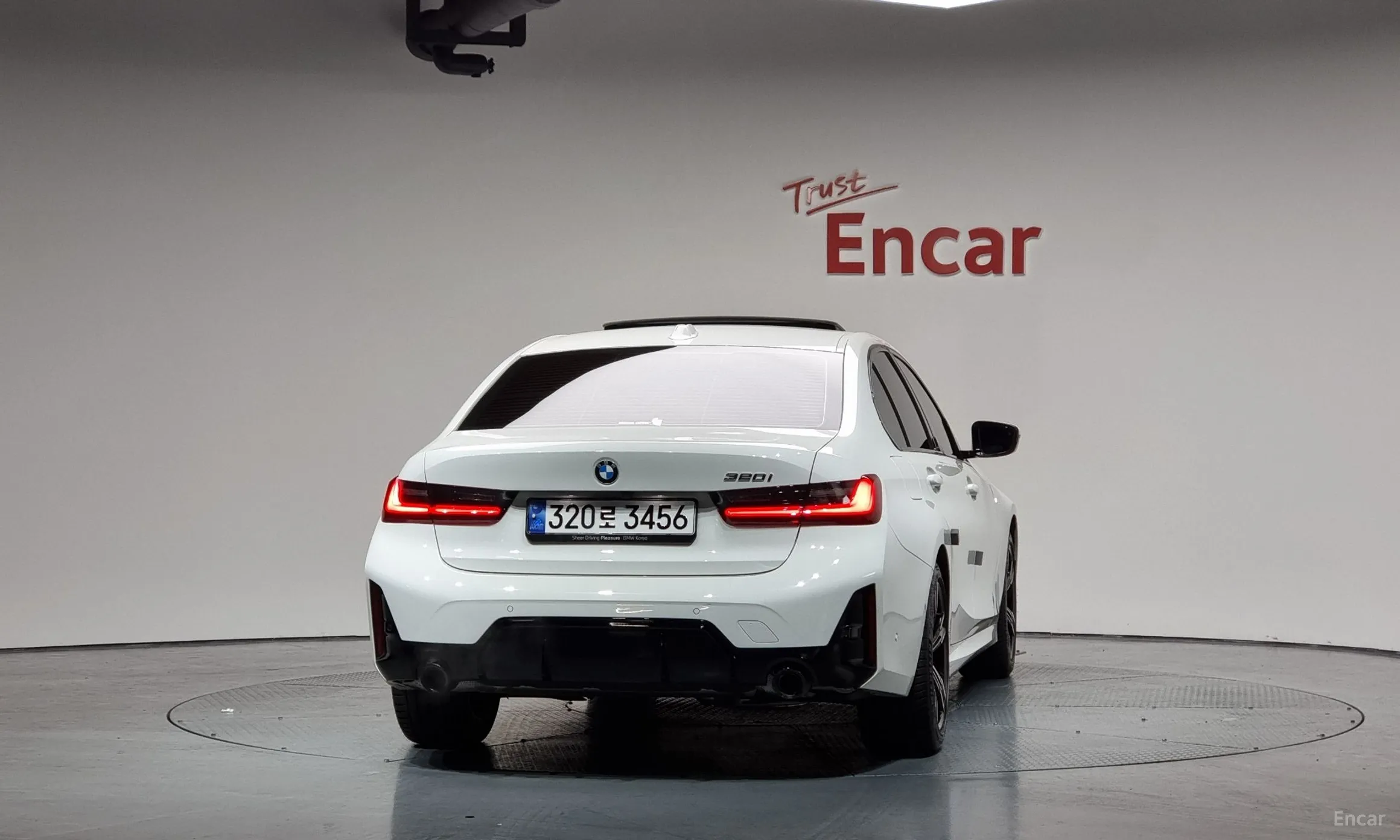 BMW 3 Series (G20) превью 3