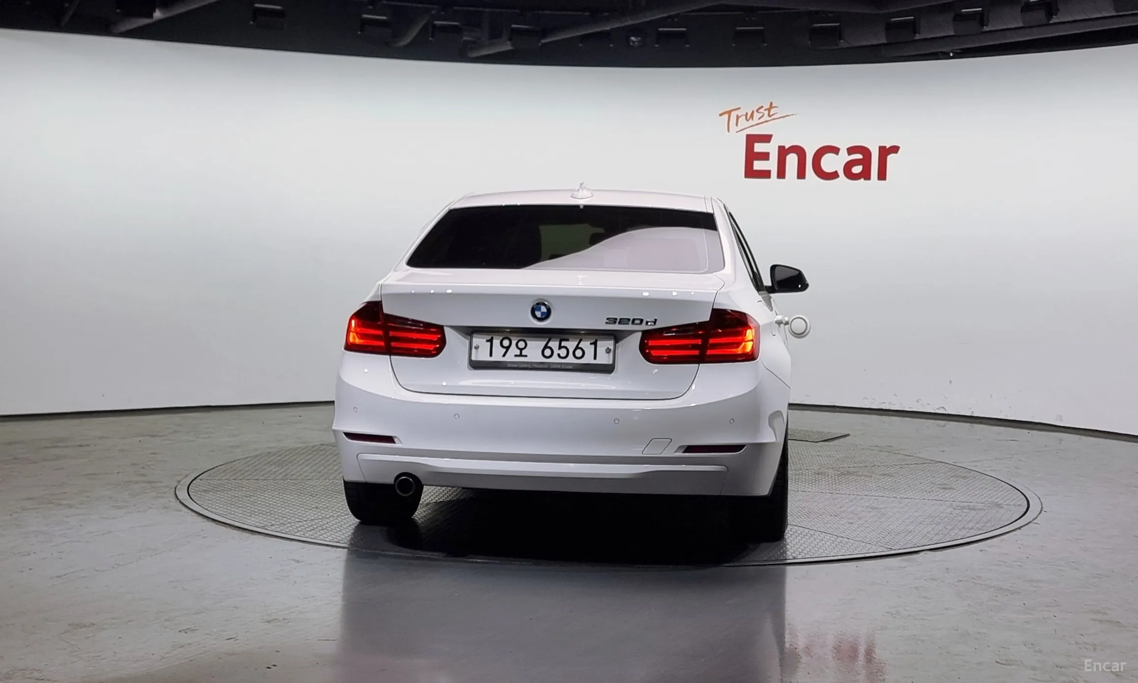 BMW 3 Series (F30) превью 3