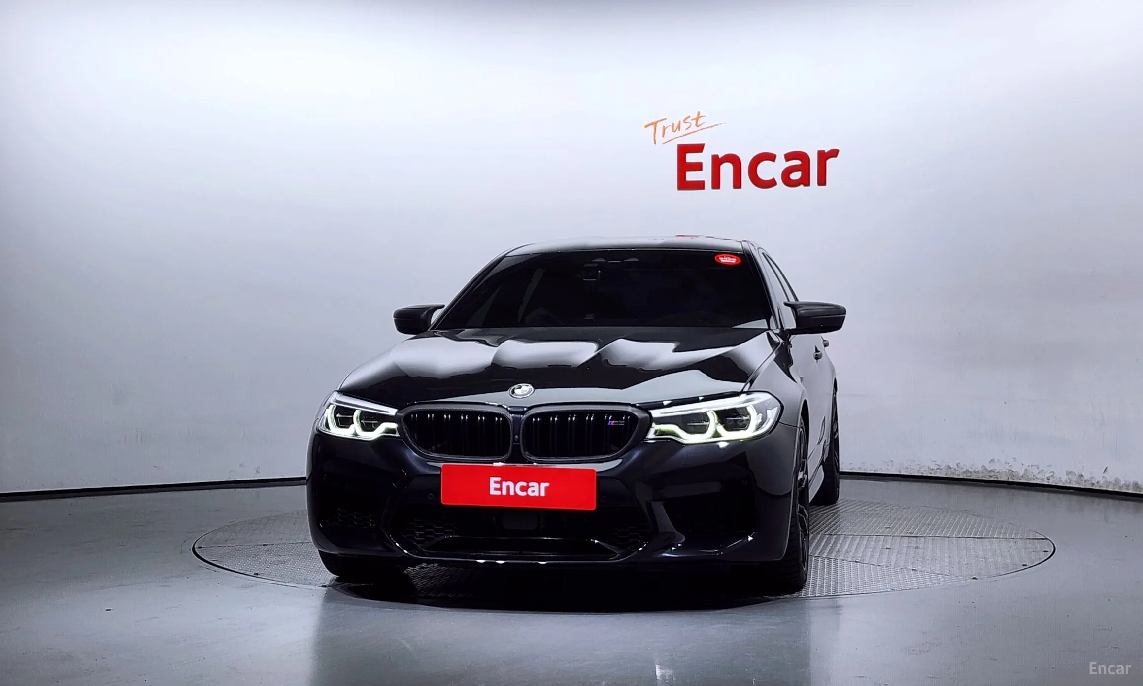BMW M5 (F90)