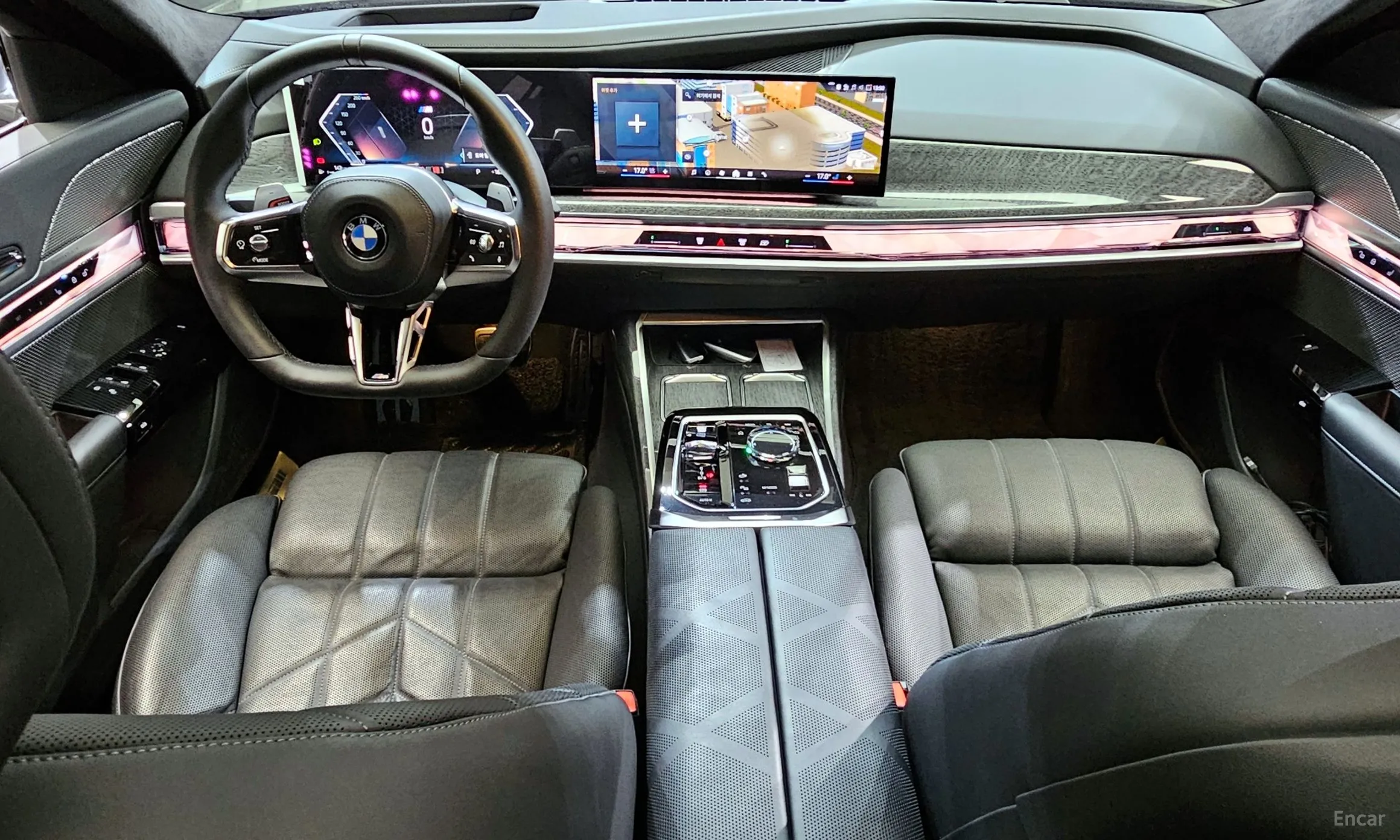 BMW 7 Series (G70) превью 4