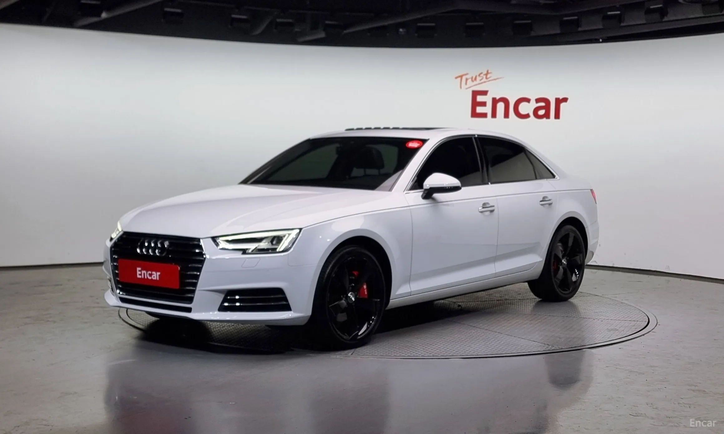 Audi A4 (B9)
