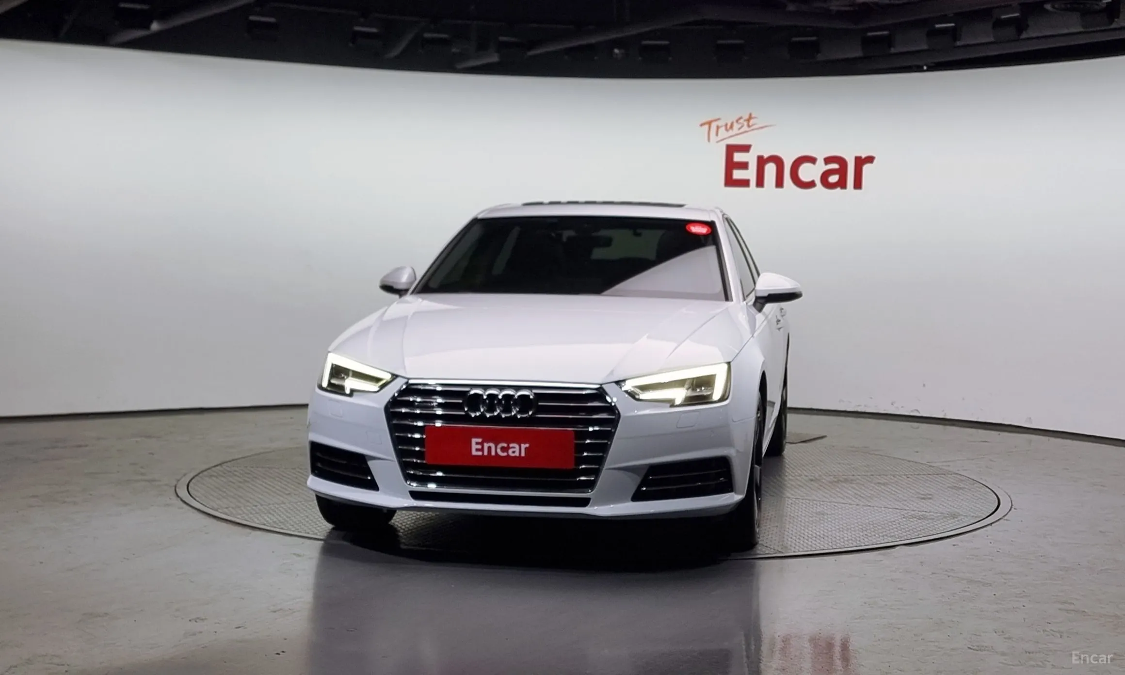 Audi A4 (B9)