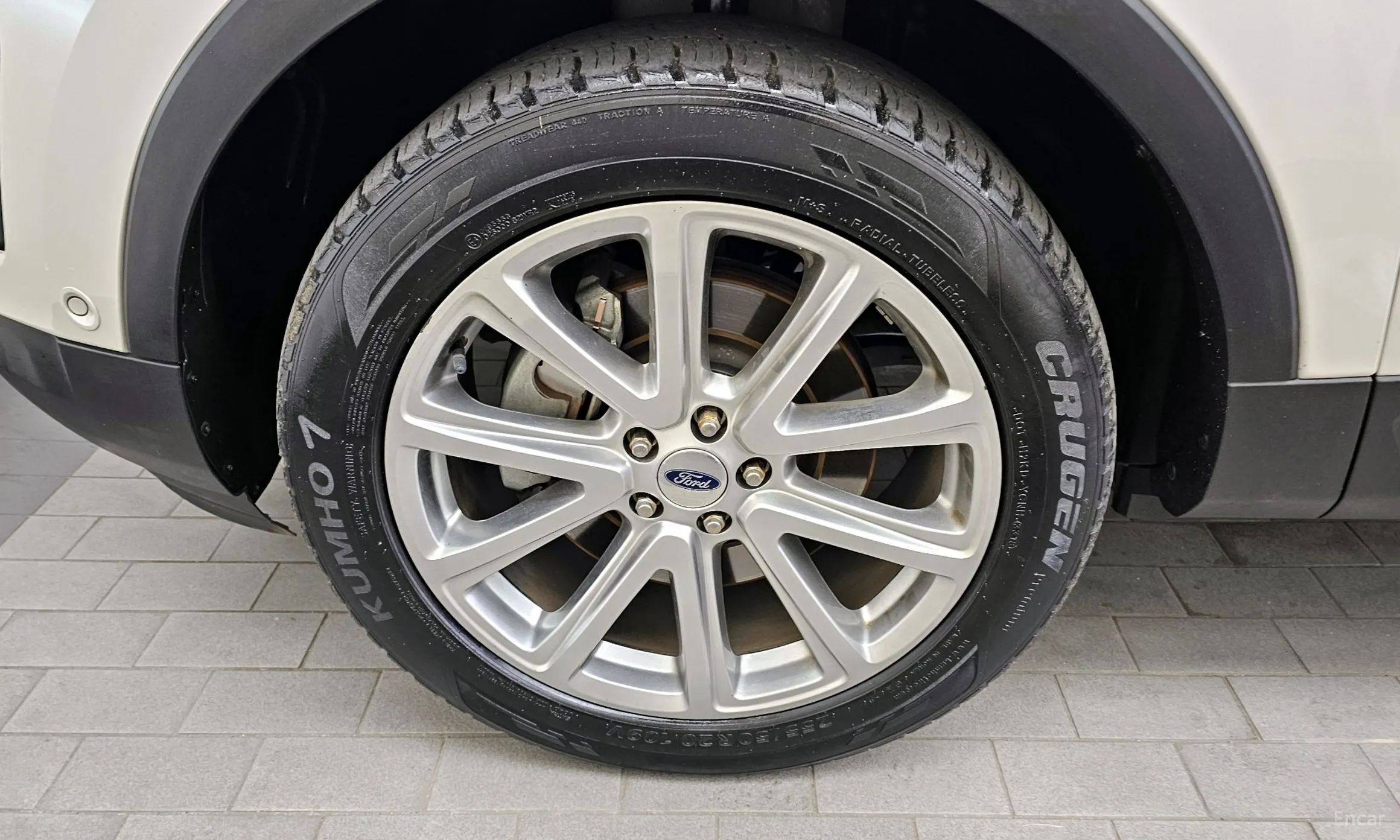Ford Explorer превью 5