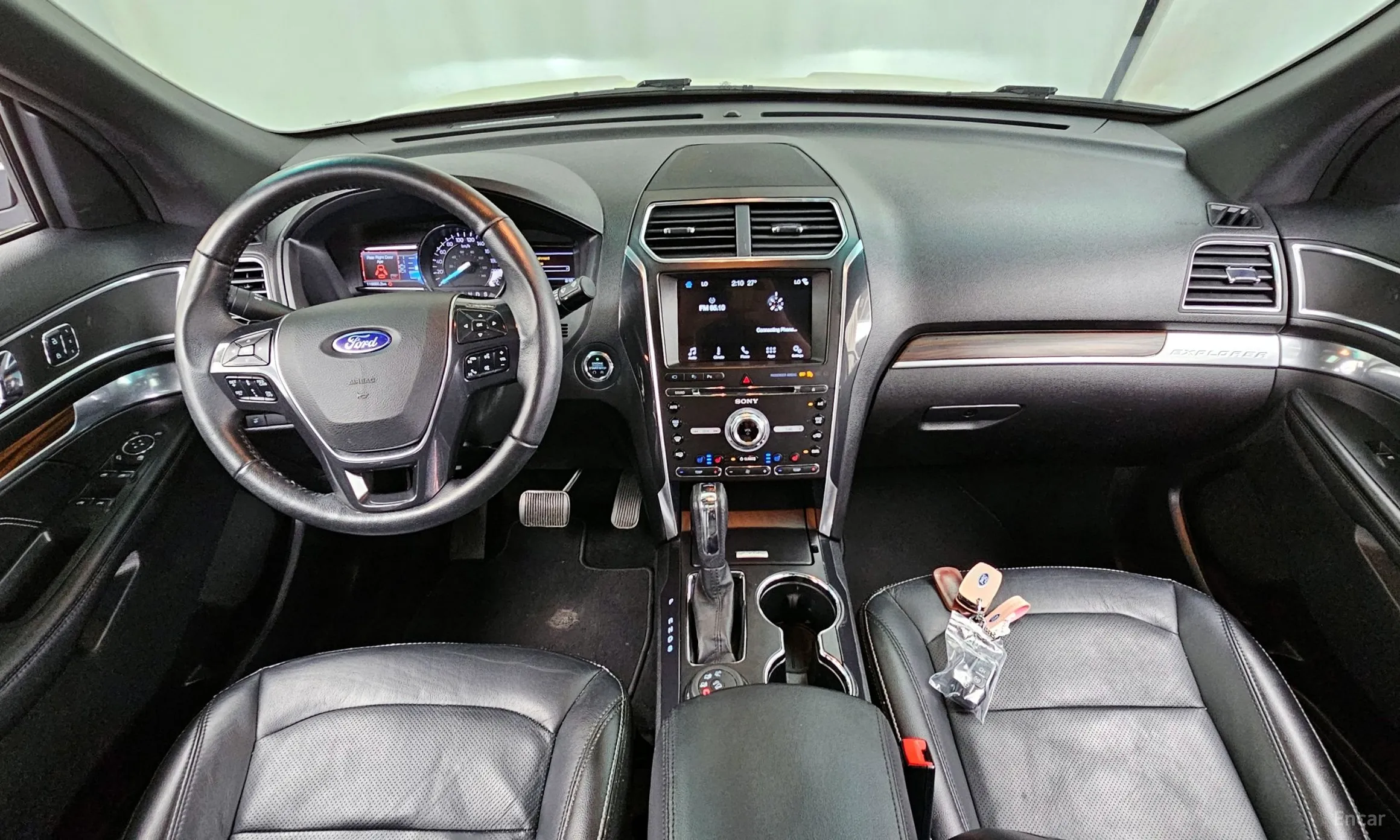 Ford Explorer превью 7
