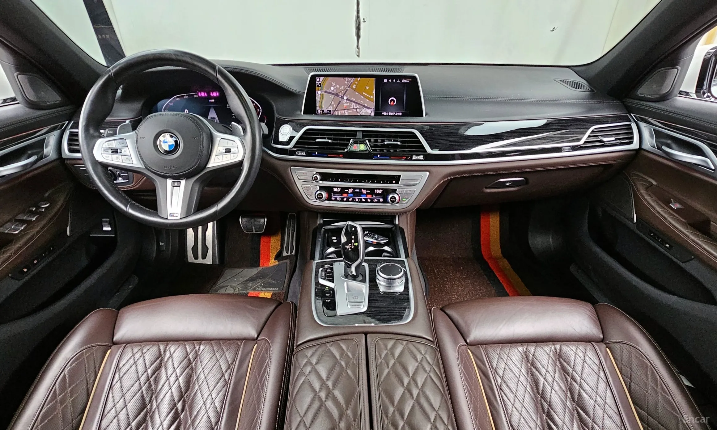 BMW 7 Series (G11) превью 4