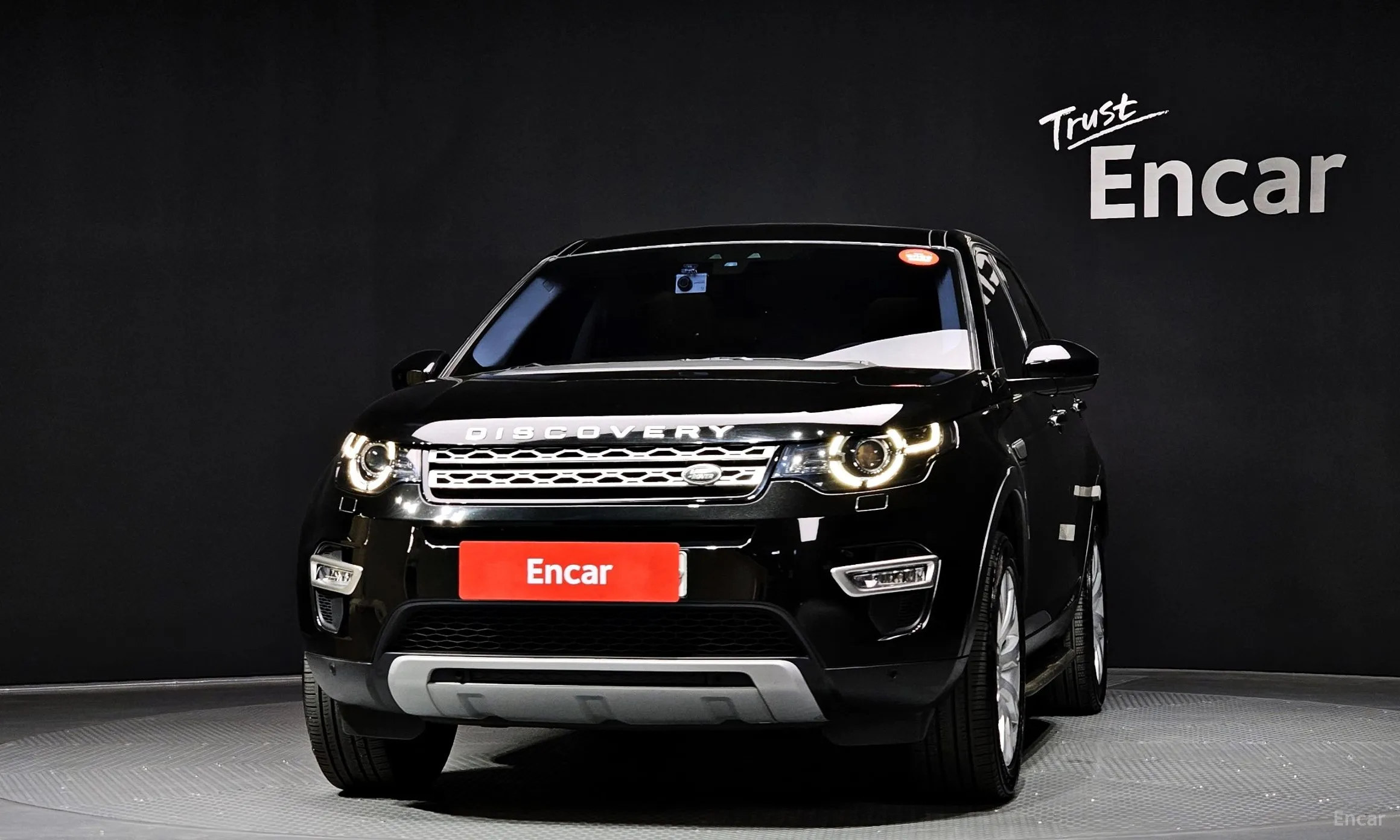 Land Rover Discovery Sports превью 2