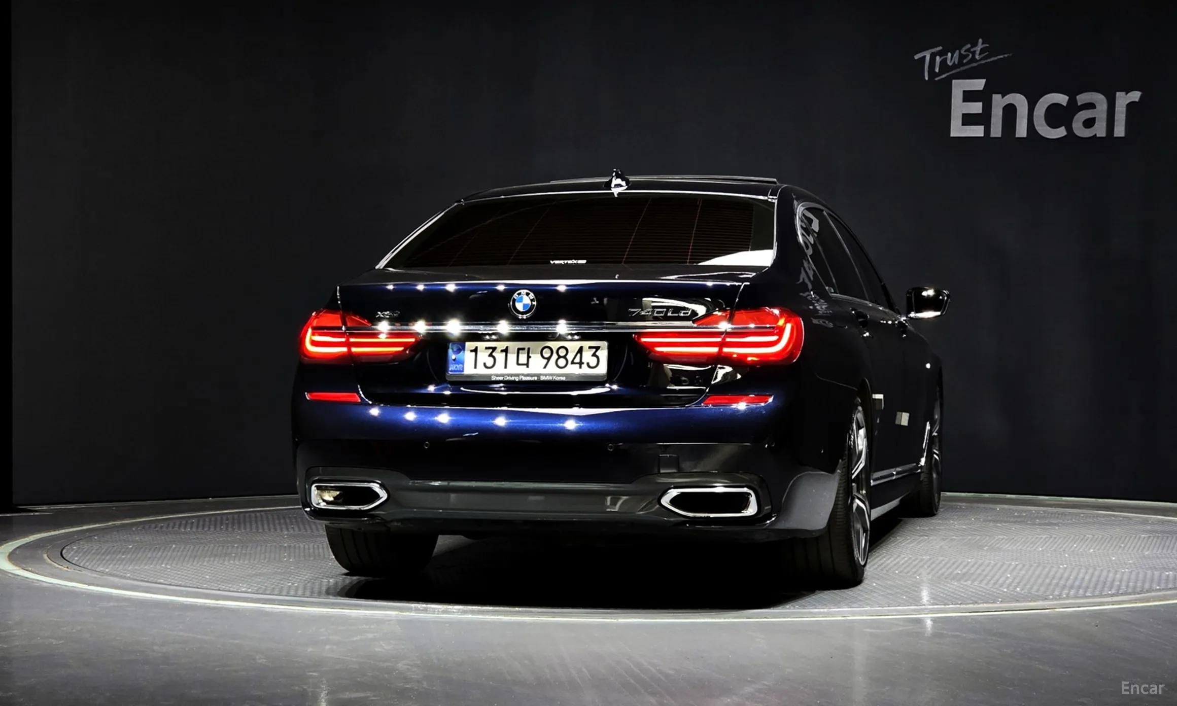 BMW 7 Series (G11) превью 3