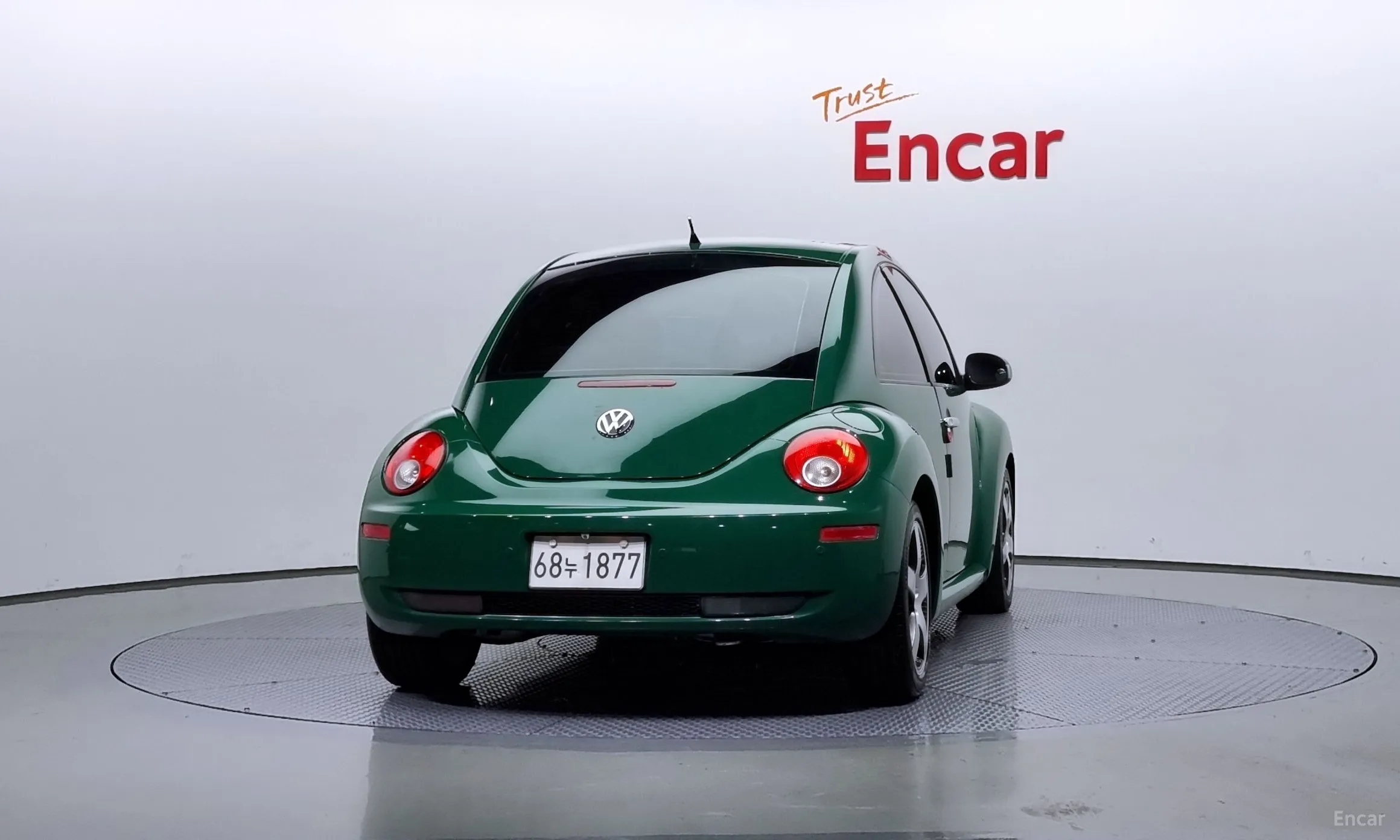 Volkswagen New Beetle превью 3
