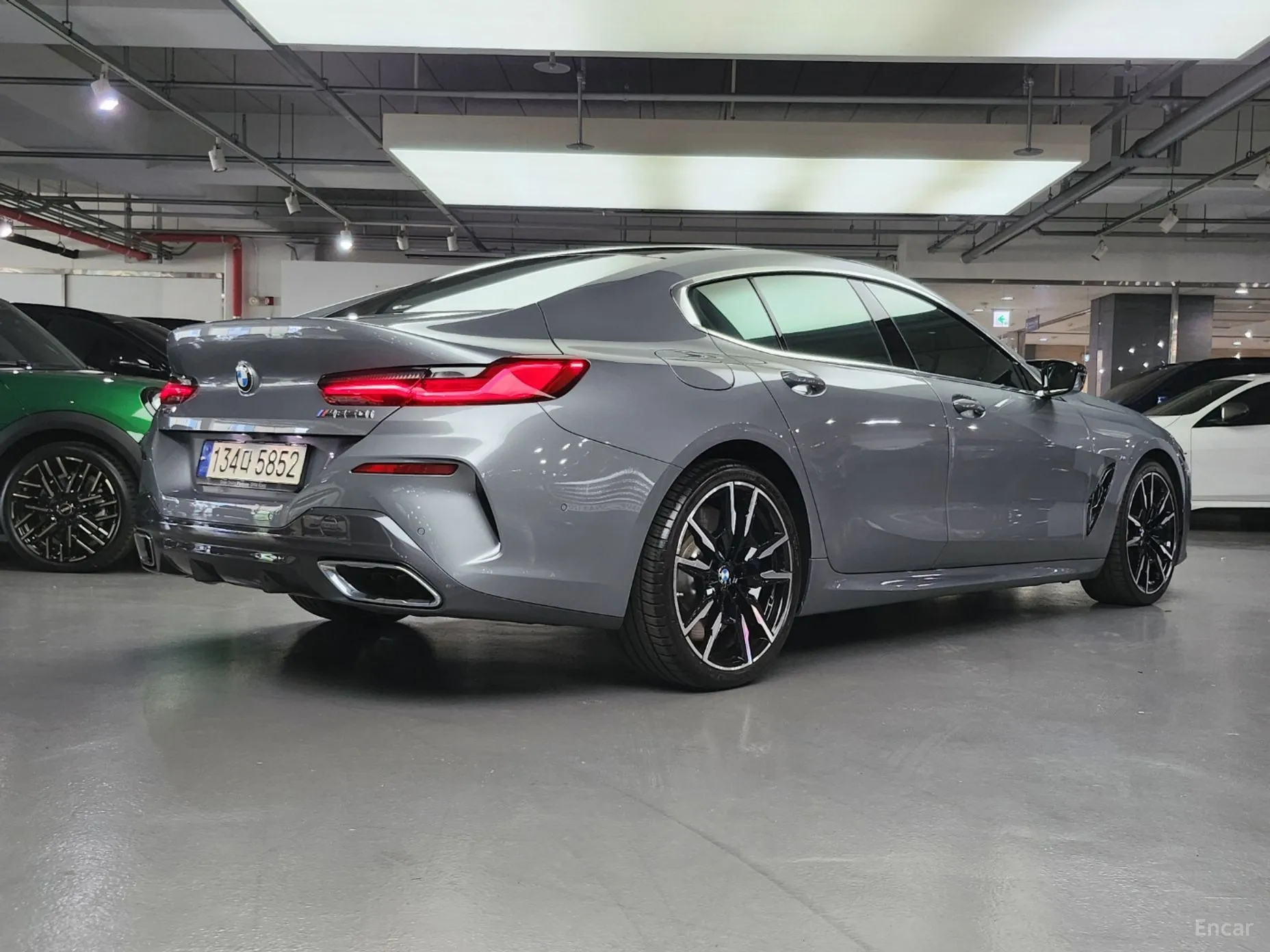 BMW 8-series (G15) превью 3