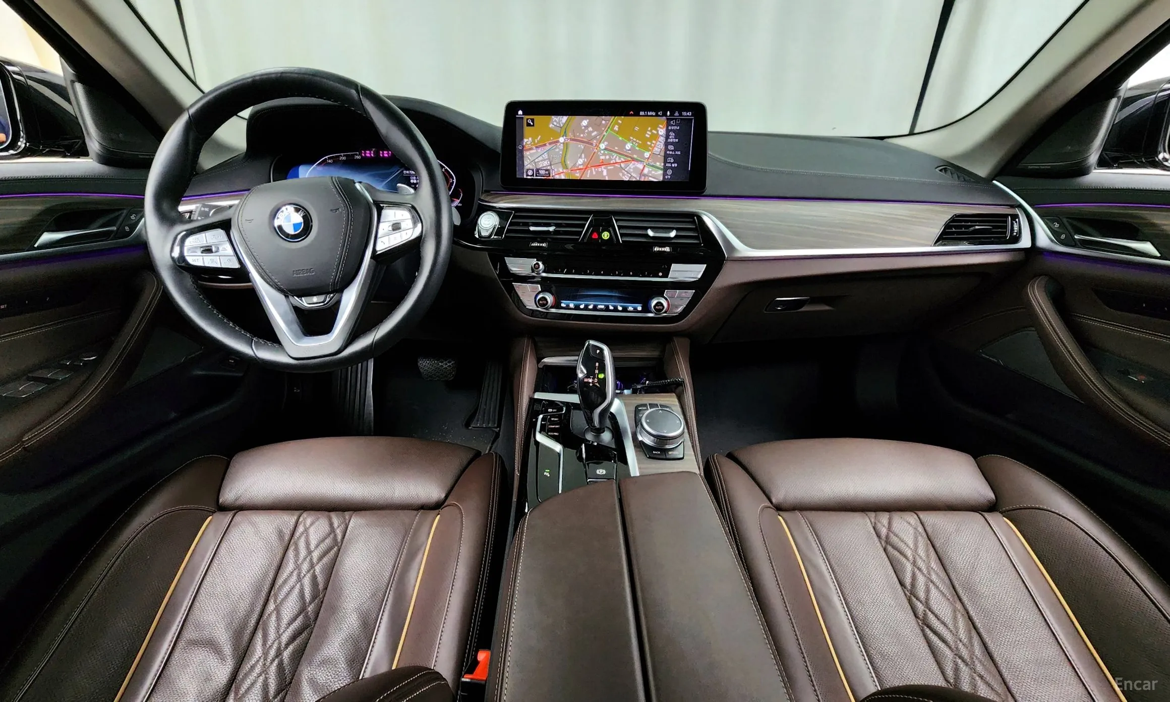 BMW 5 Series (G30) превью 4