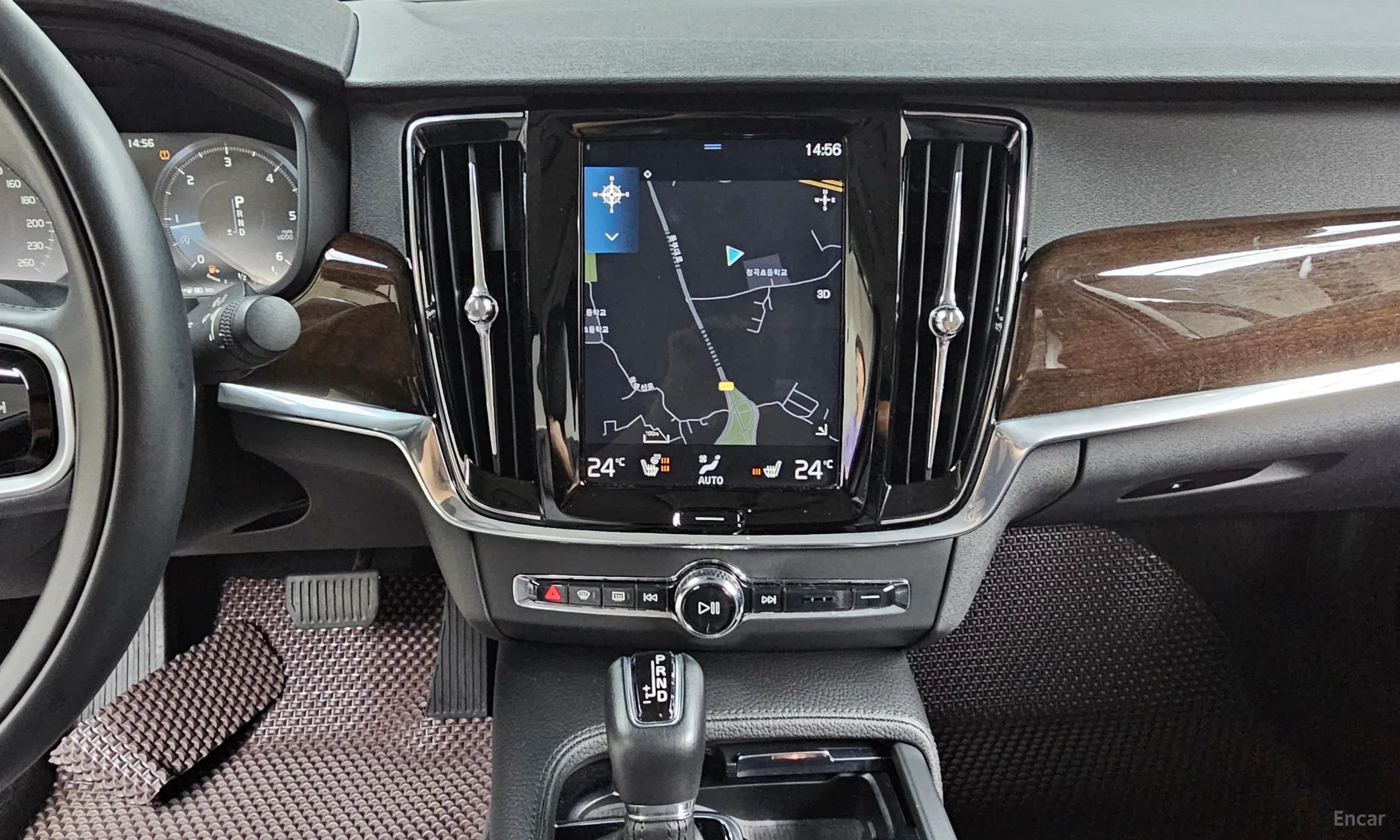 Volvo S90 превью 14