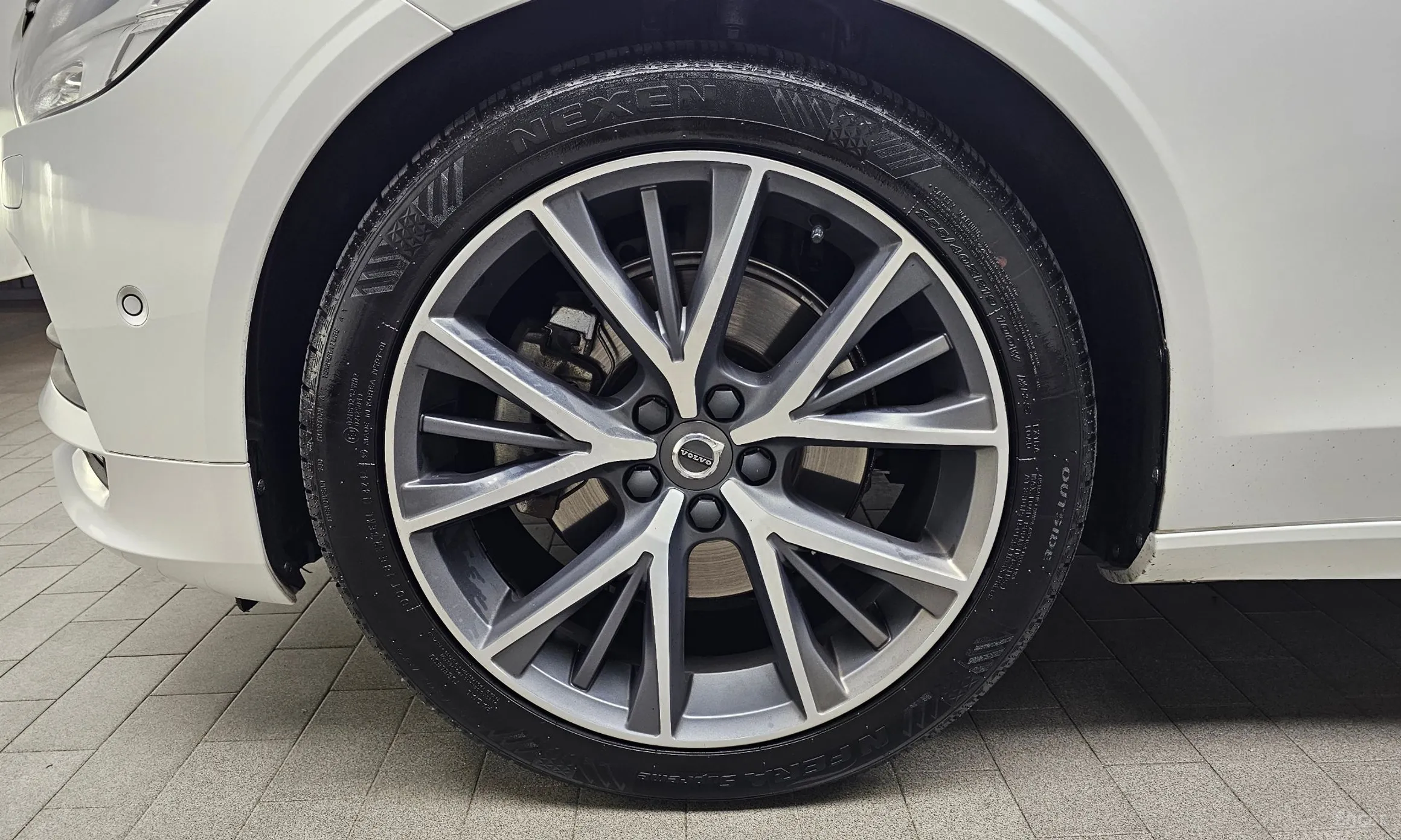 Volvo S90 превью 5