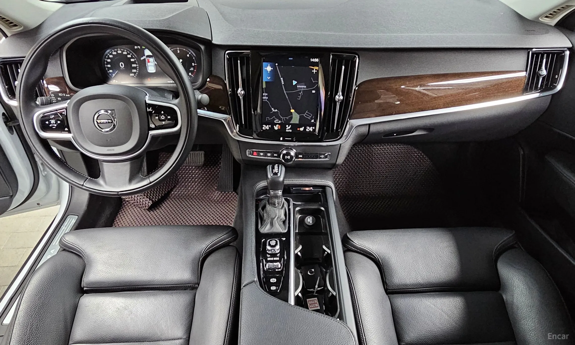 Volvo S90 превью 7