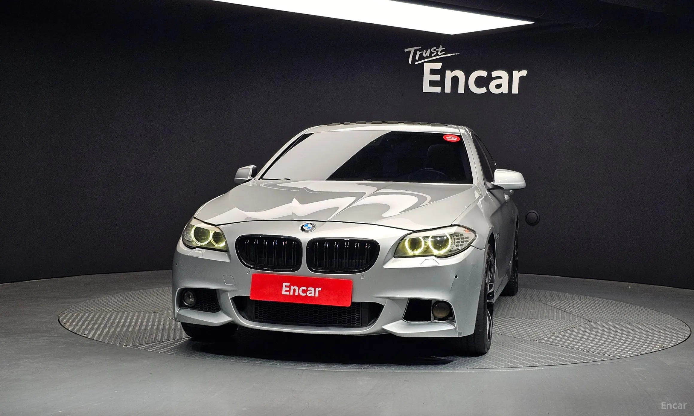 BMW 5 Series (F10) превью 2