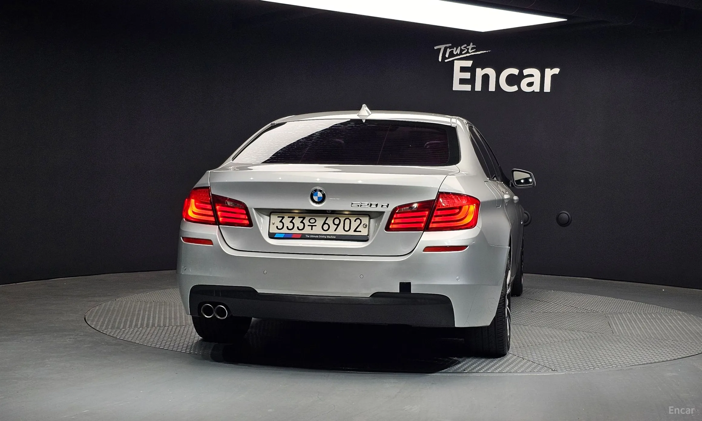 BMW 5 Series (F10) превью 3
