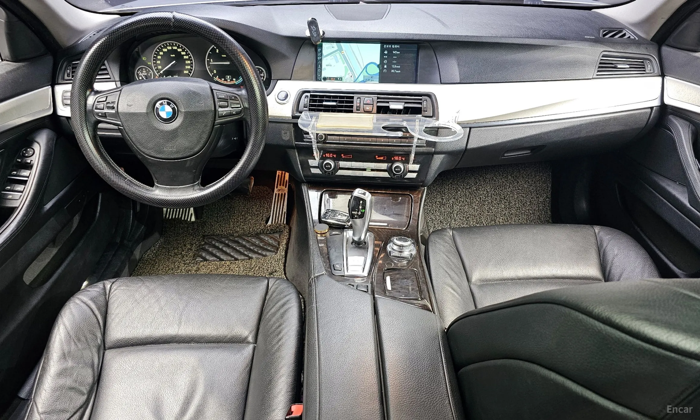 BMW 5 Series (F10) превью 4