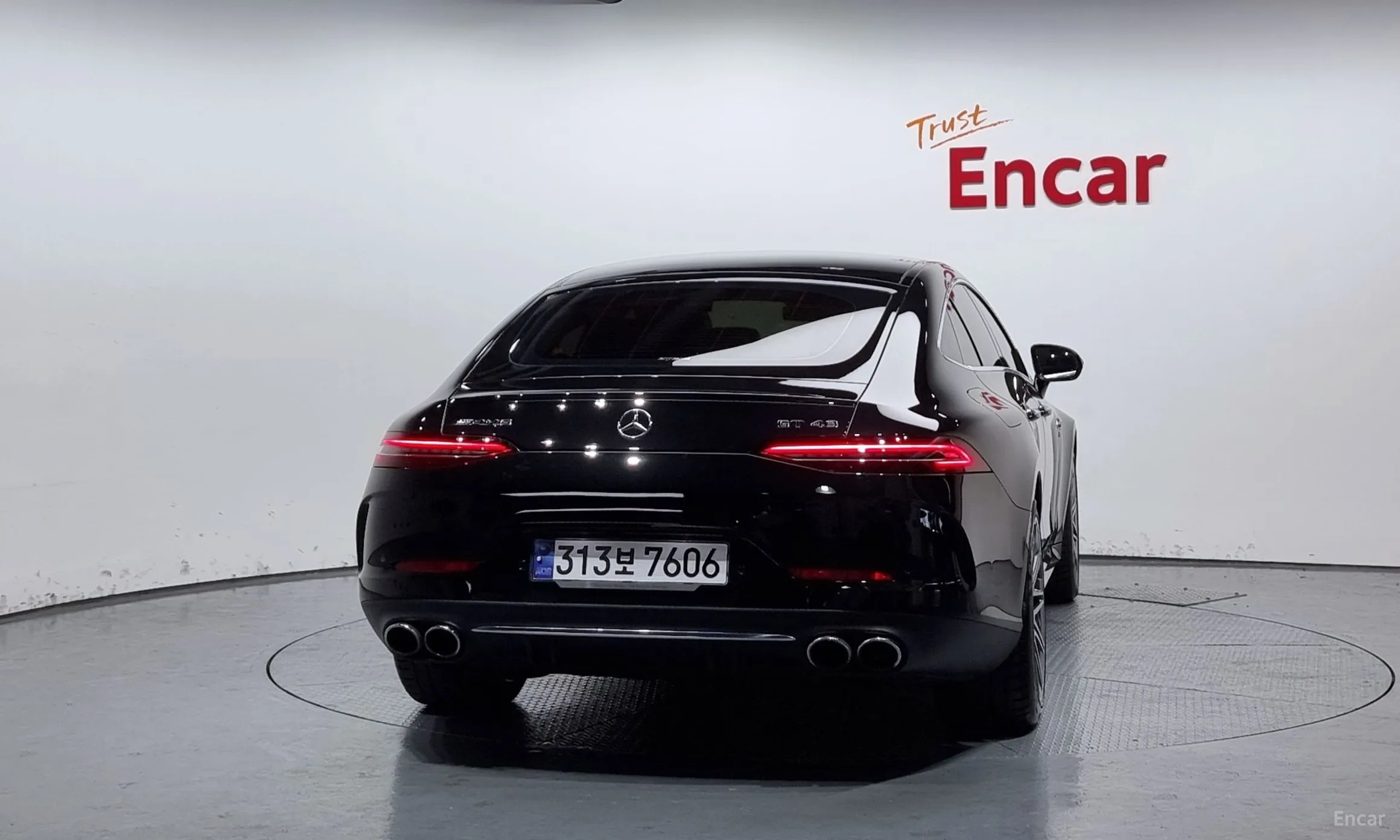 Mercedes Benz AMG GT превью 3