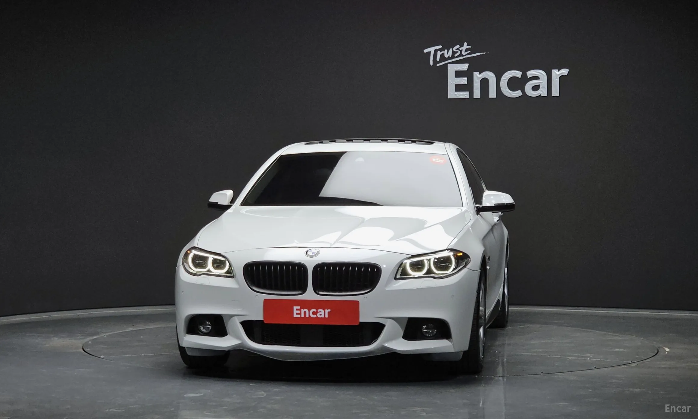 BMW 5 Series (F10) превью 2