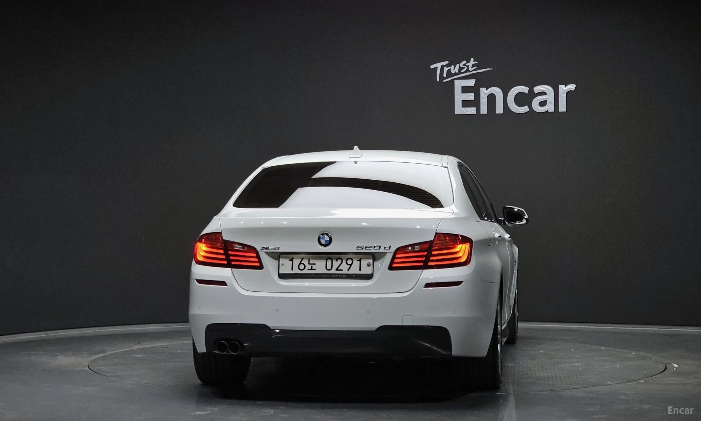 BMW 5 Series (F10) превью 3